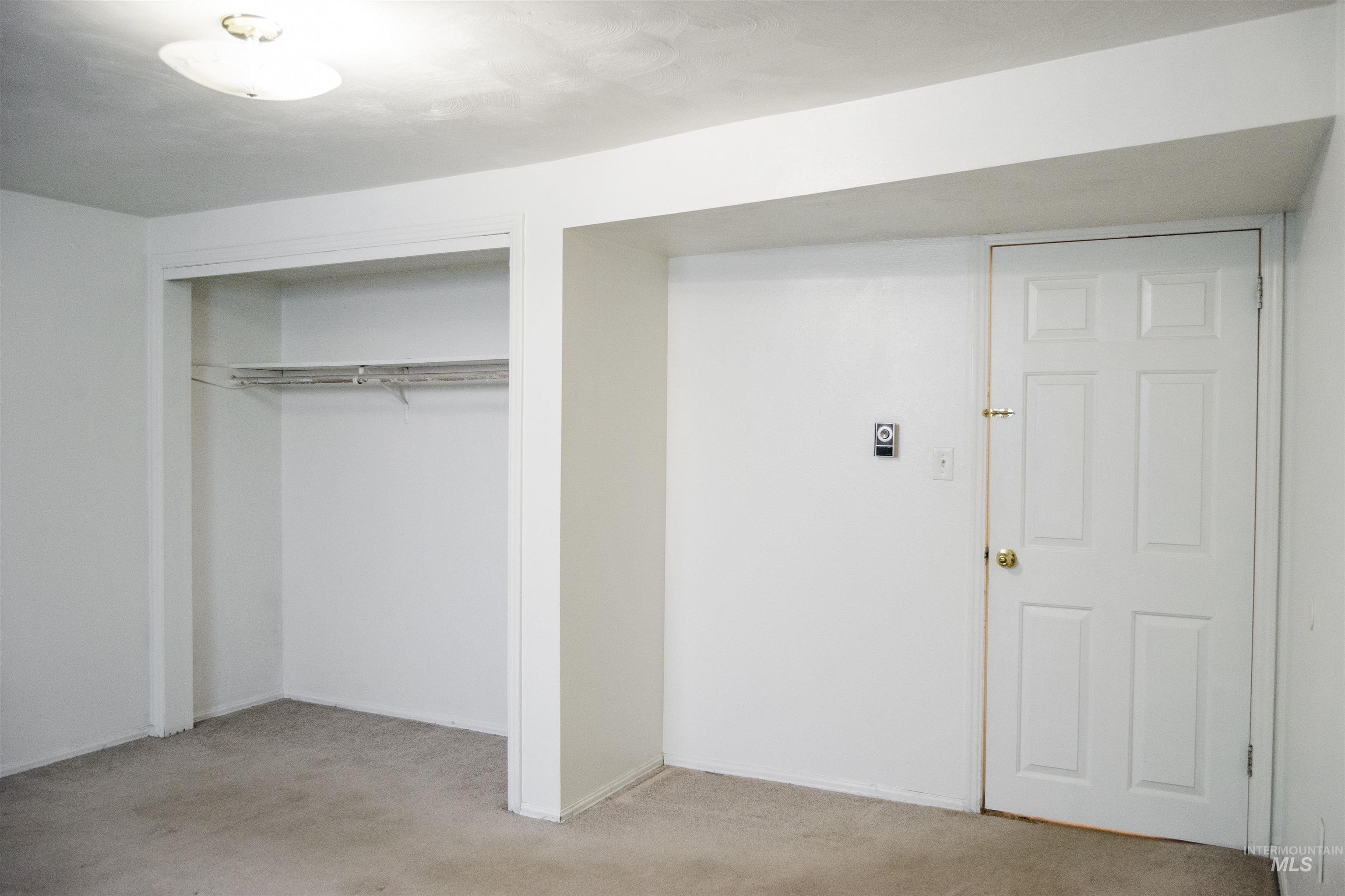 307 Birch St S, Kimberly, Idaho 83341, 2 Bedrooms, 2 Bathrooms, Residential Income For Sale, Price $412,000,MLS 98995587
