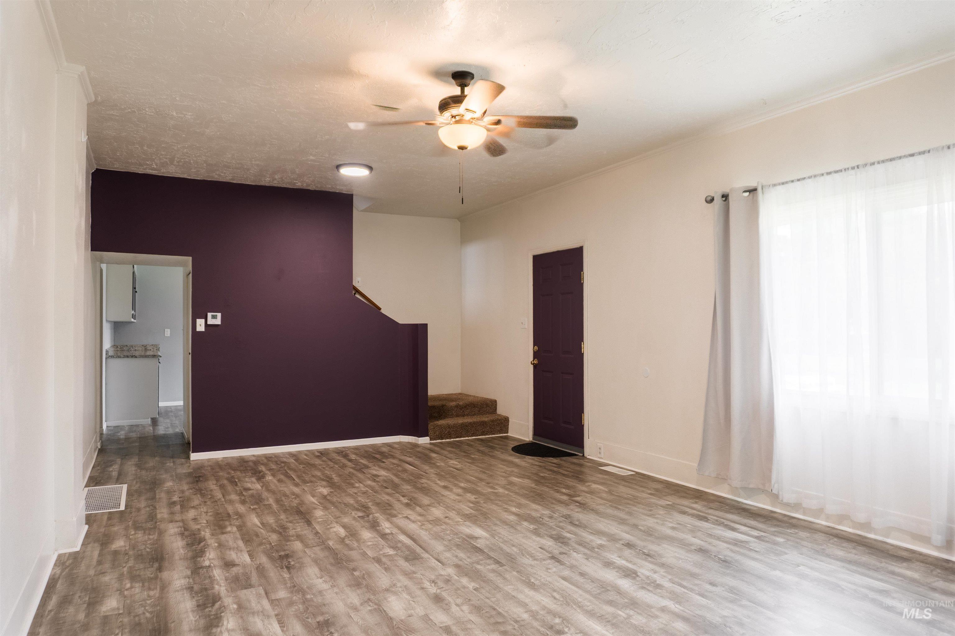 307 Birch St S, Kimberly, Idaho 83341, 2 Bedrooms, 2 Bathrooms, Residential Income For Sale, Price $412,000,MLS 98995587