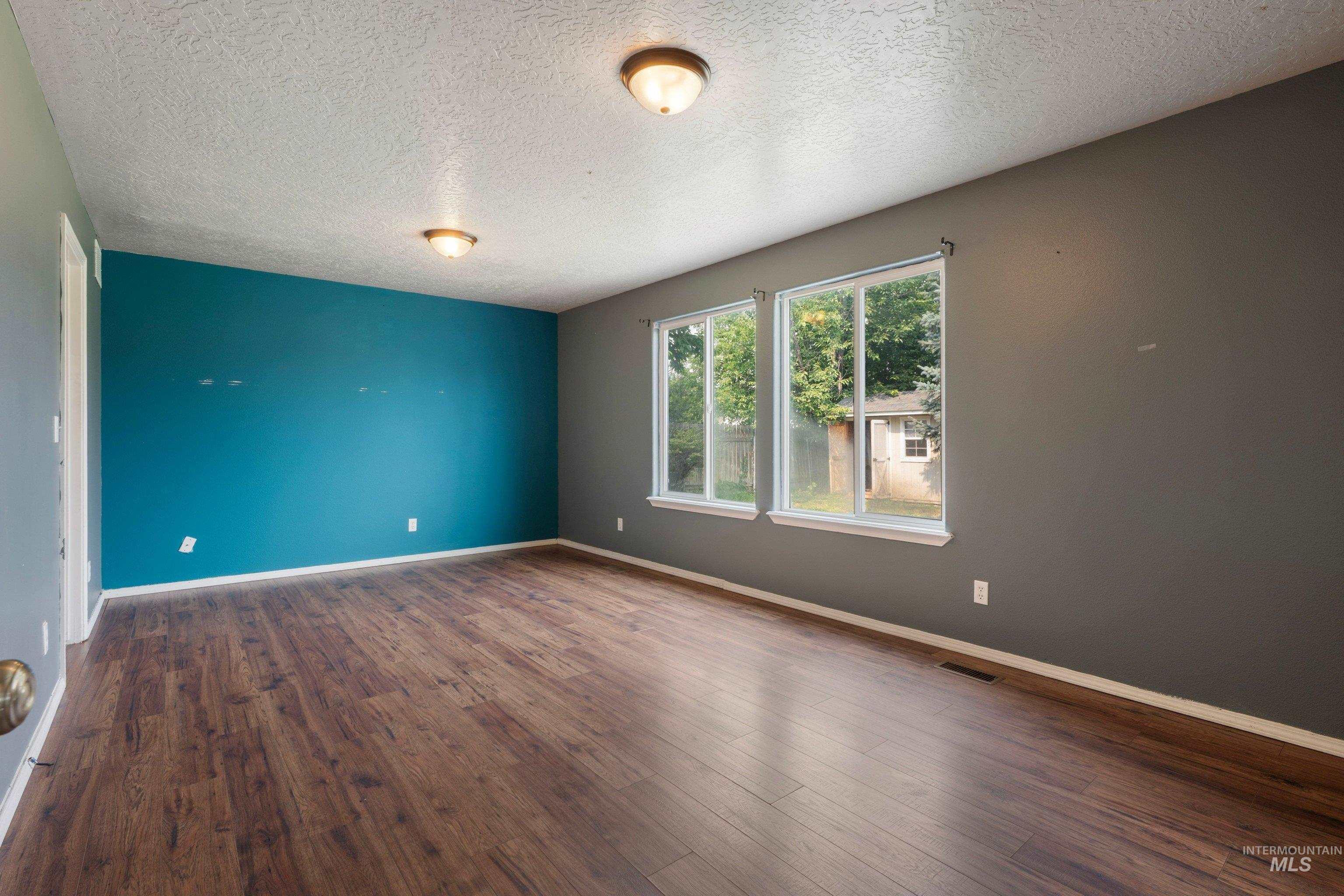 16711 Frisco Ave., Caldwell, Idaho 83607, 3 Bedrooms, 2.5 Bathrooms, Residential For Sale, Price $319,900, 98995588