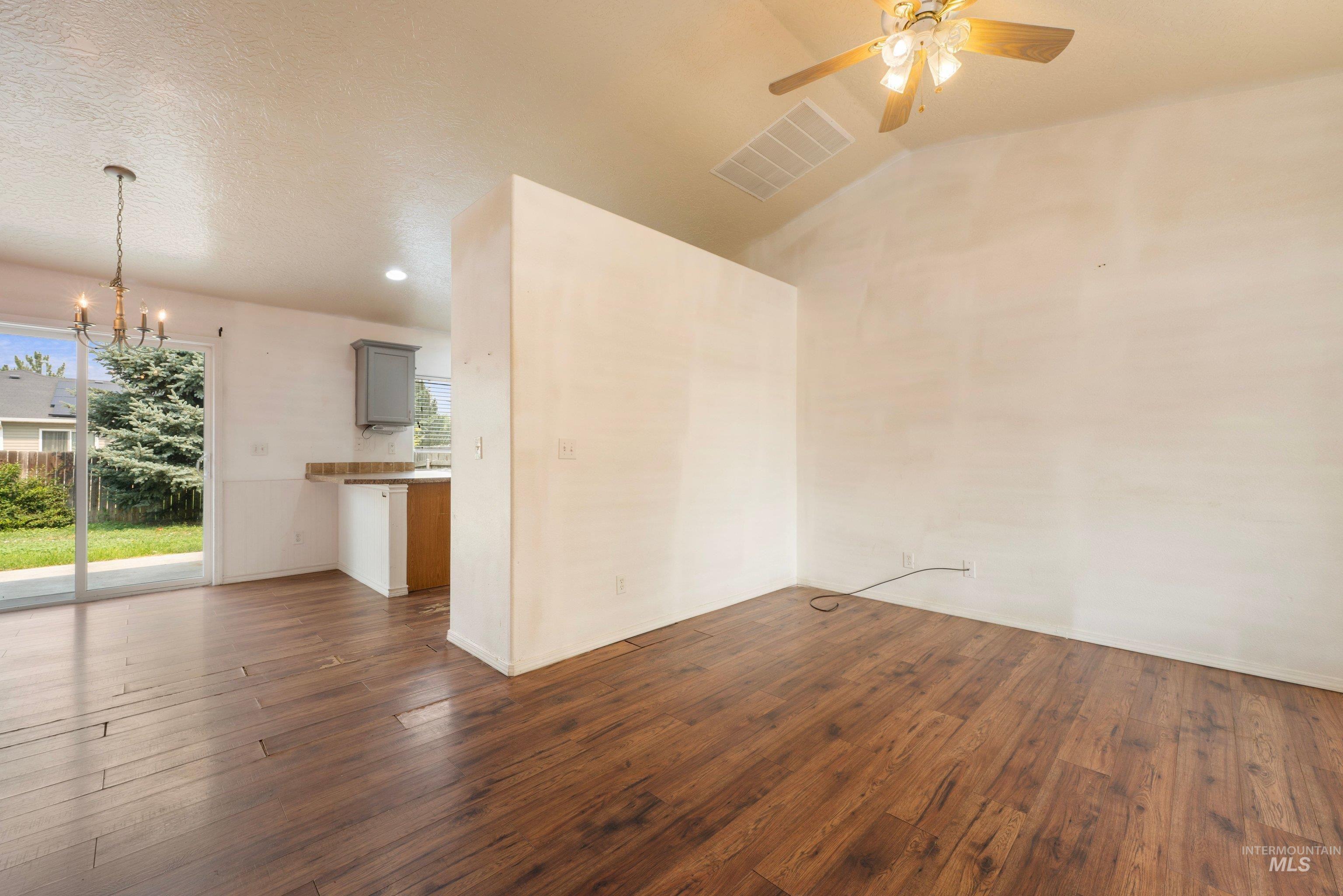 16711 Frisco Ave., Caldwell, Idaho 83607, 3 Bedrooms, 2.5 Bathrooms, Residential For Sale, Price $319,900, 98995588