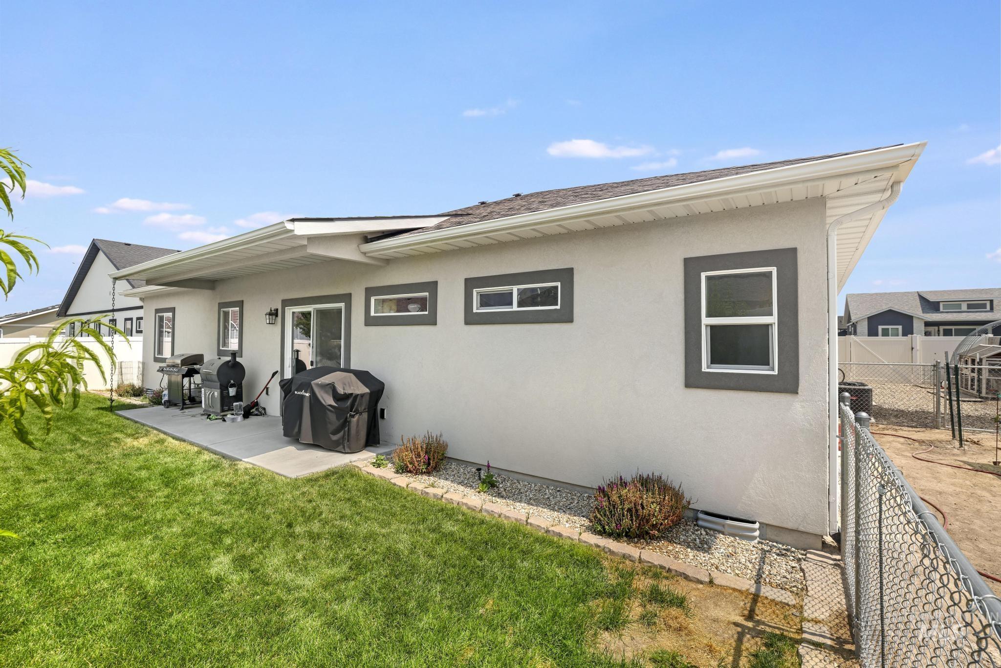 1430 Shelbi St, Twin Falls, Idaho 83301, 4 Bedrooms, 2 Bathrooms, Residential For Sale, Price $505,000, 98995590