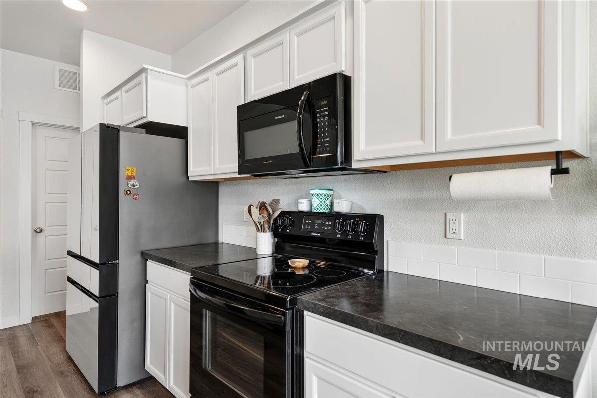 2973 W Silver River St, Meridian, Idaho 83646, 4 Bedrooms, 2 Bathrooms, Residential For Sale, Price $470,000, 98995591