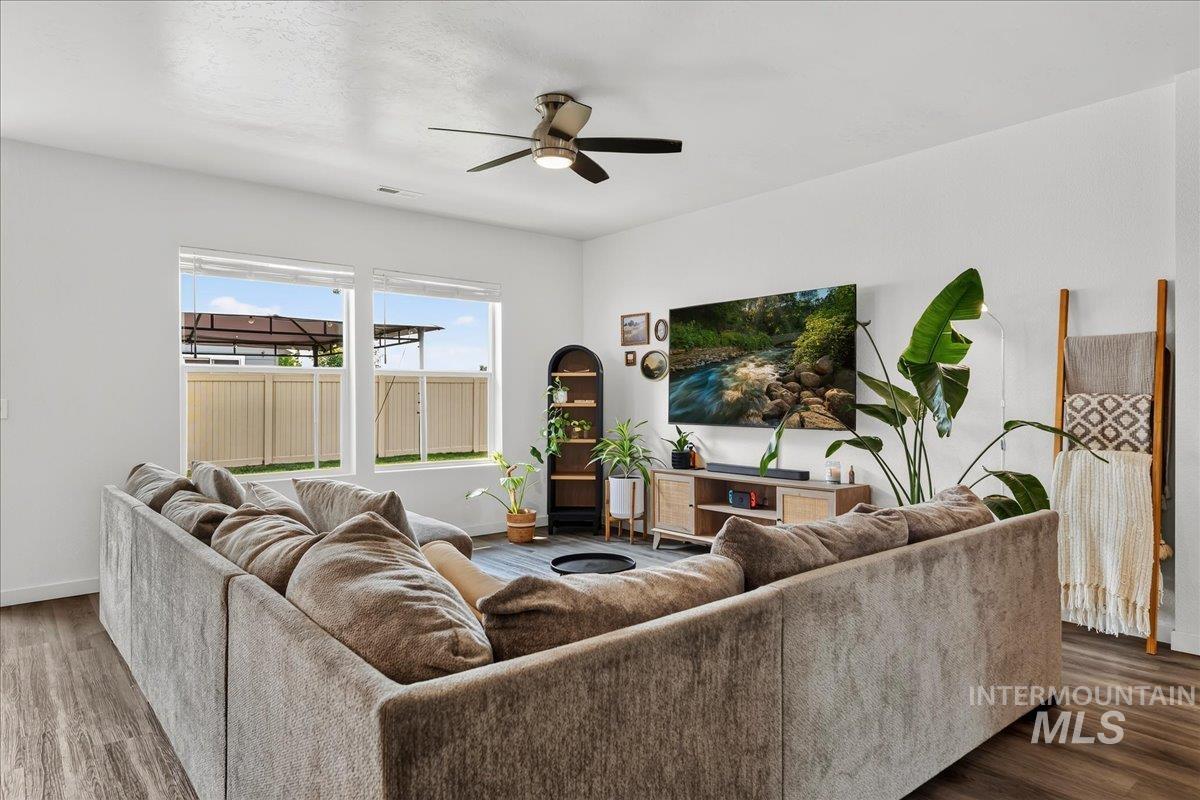 2973 W Silver River St, Meridian, Idaho 83646, 4 Bedrooms, 2 Bathrooms, Residential For Sale, Price $470,000, 98995591