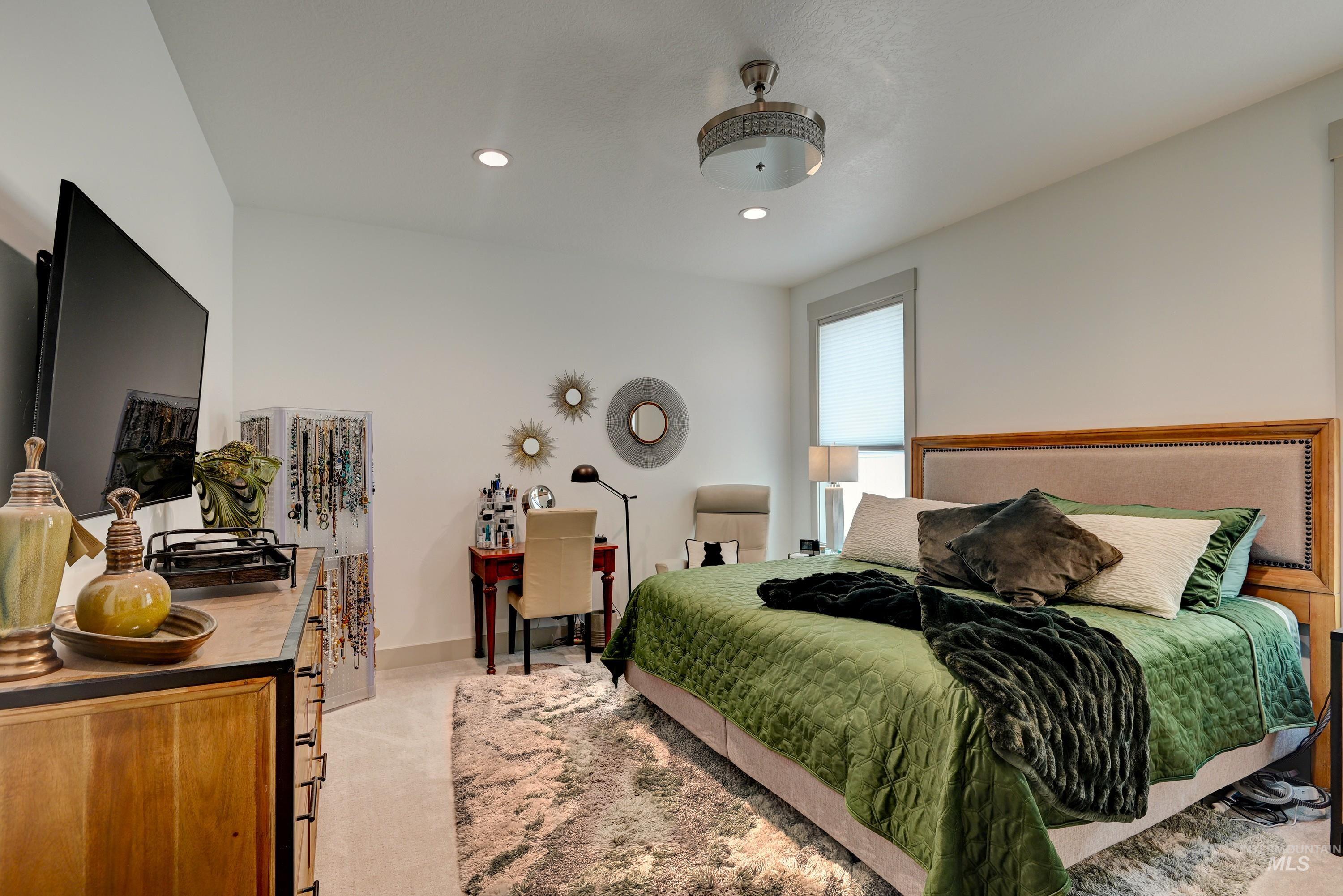 1329 N Parkshire Way, Meridian, Idaho 83642, 3 Bedrooms, 2.5 Bathrooms, Residential For Sale, Price $619,500,MLS 98995597