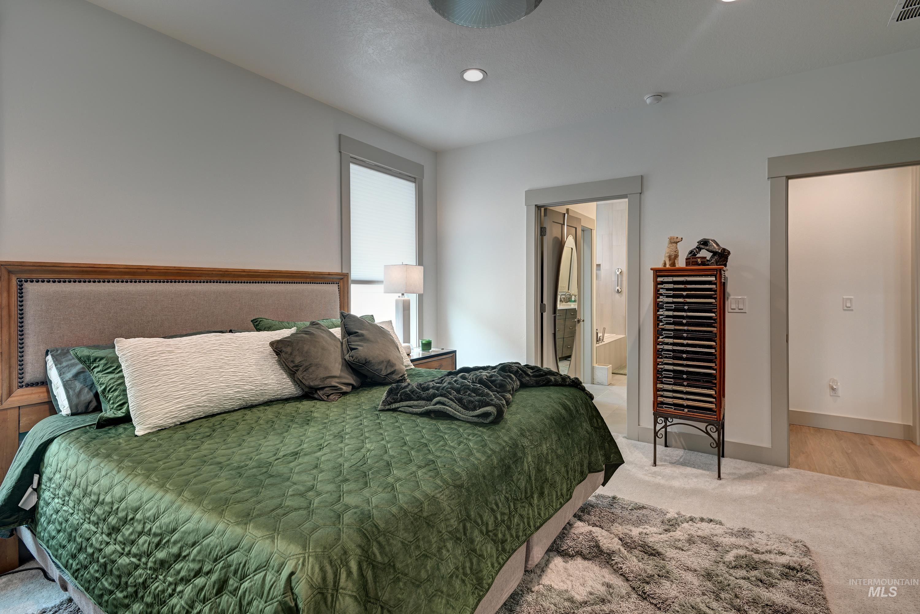 1329 N Parkshire Way, Meridian, Idaho 83642, 3 Bedrooms, 2.5 Bathrooms, Residential For Sale, Price $619,500,MLS 98995597