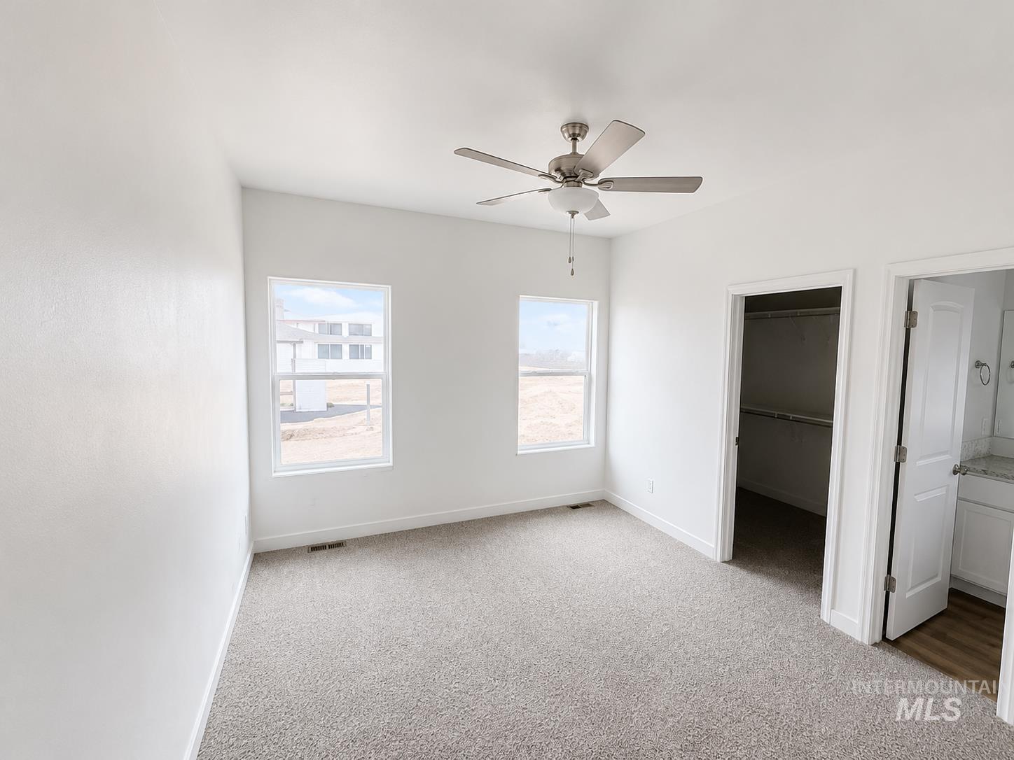 574 Gemini Ave, Twin Falls, Idaho 83301, 4 Bedrooms, 2 Bathrooms, Residential For Sale, Price $392,900,MLS 98995618