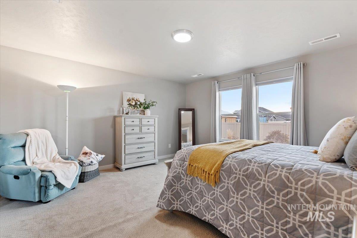 7725 E Flyway St, Nampa, Idaho 83687, 4 Bedrooms, 2 Bathrooms, Residential For Sale, Price $519,000,MLS 98995622