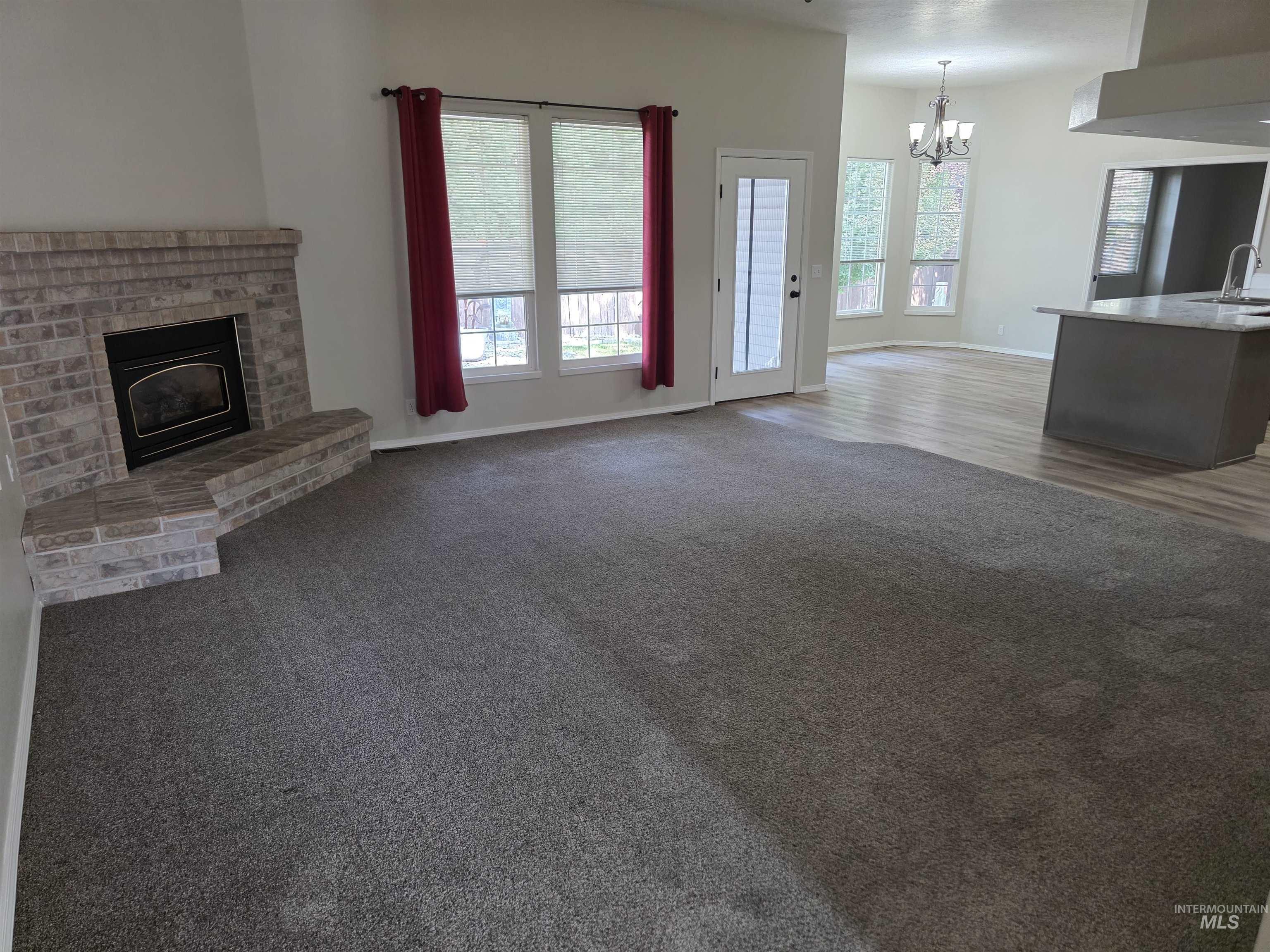 1041 Warm Springs PL, Twin Falls, Idaho 83301, 4 Bedrooms, 2.5 Bathrooms, Residential For Sale, Price $619,900,MLS 98995624