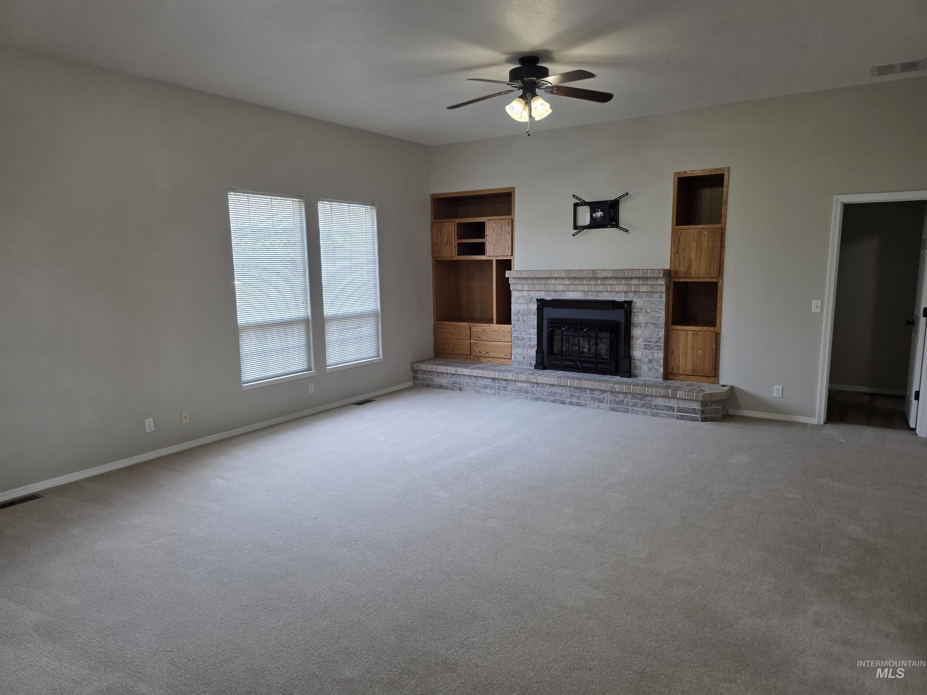 1041 Warm Springs PL, Twin Falls, Idaho 83301, 4 Bedrooms, 2.5 Bathrooms, Residential For Sale, Price $619,900,MLS 98995624
