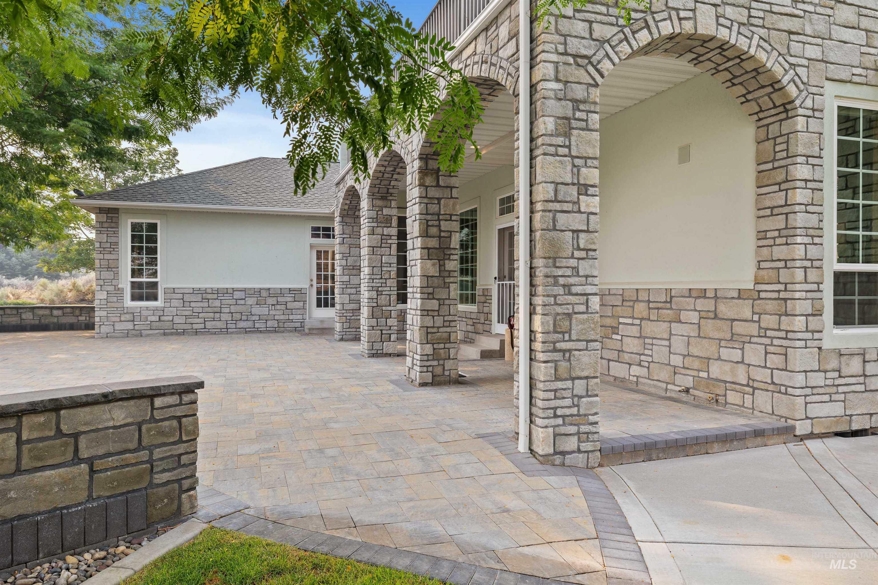3404 Ridge Line Dr, Kimberly, Idaho 83341, 4 Bedrooms, 2.5 Bathrooms, Residential For Sale, Price $1,195,000,MLS 98995635