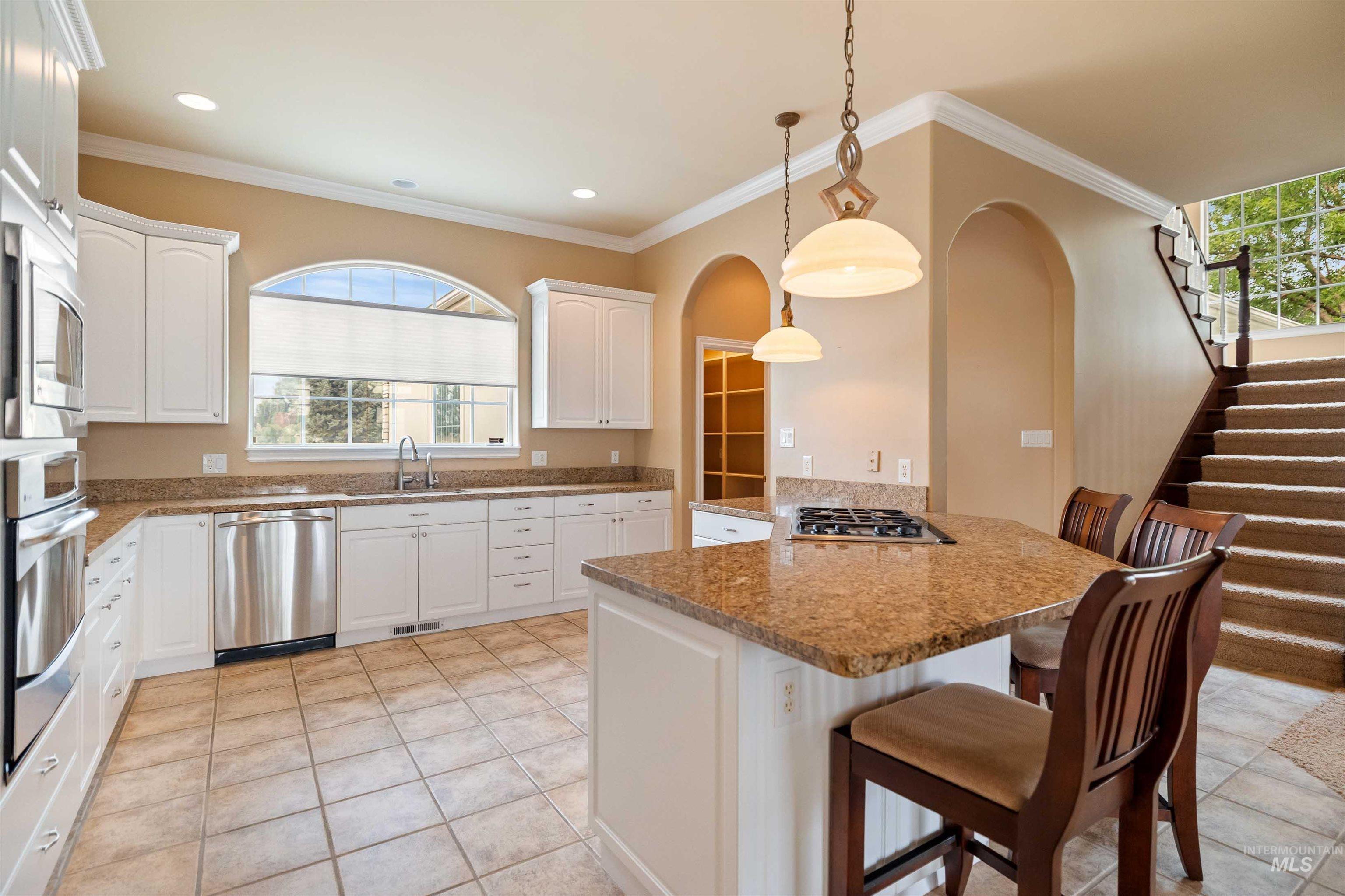 3404 Ridge Line Dr, Kimberly, Idaho 83341, 4 Bedrooms, 2.5 Bathrooms, Residential For Sale, Price $1,195,000,MLS 98995635