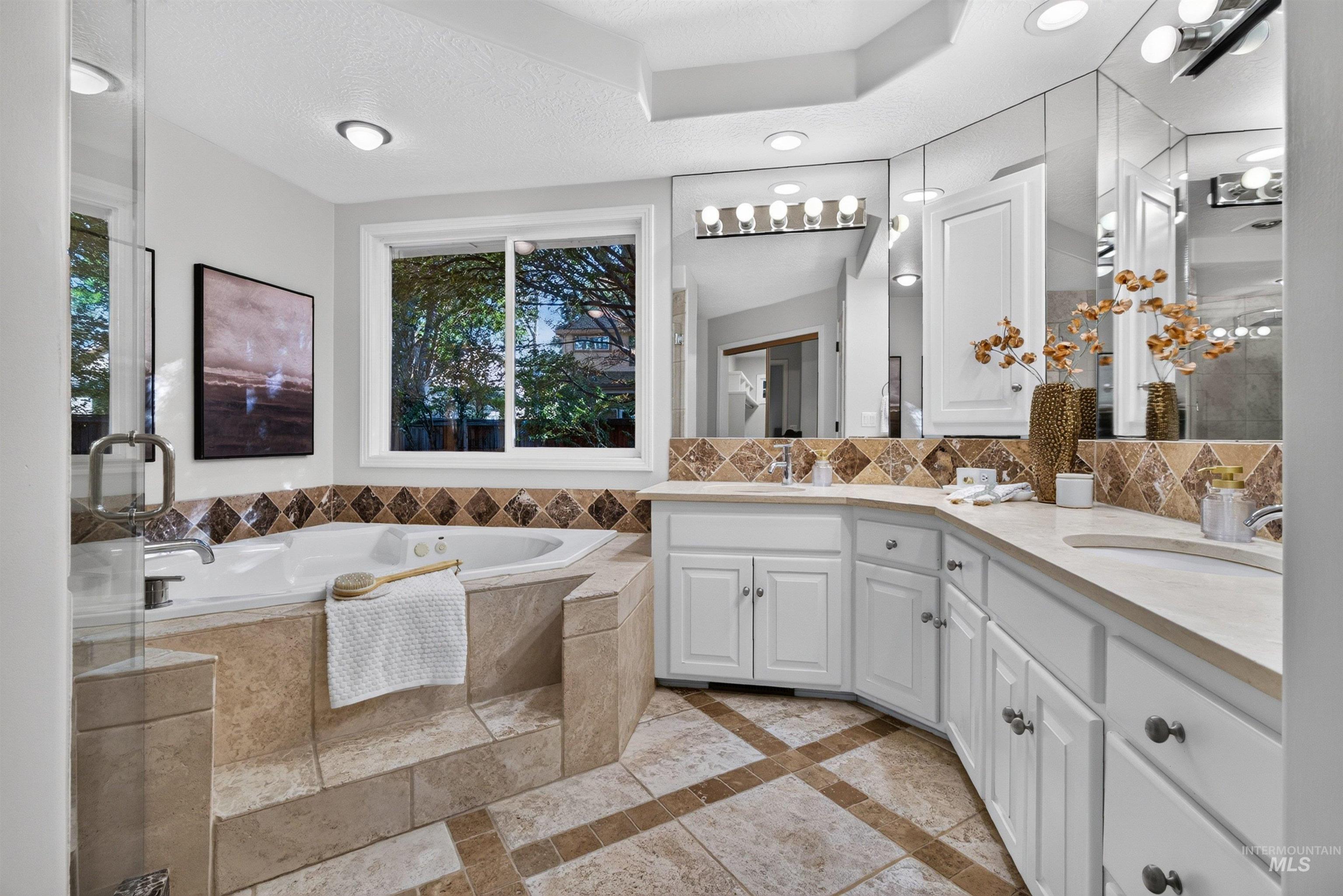 3064 E Nature Dr, Boise, Idaho 83706, 4 Bedrooms, 2.5 Bathrooms, Residential For Sale, Price $1,725,000,MLS 98995644