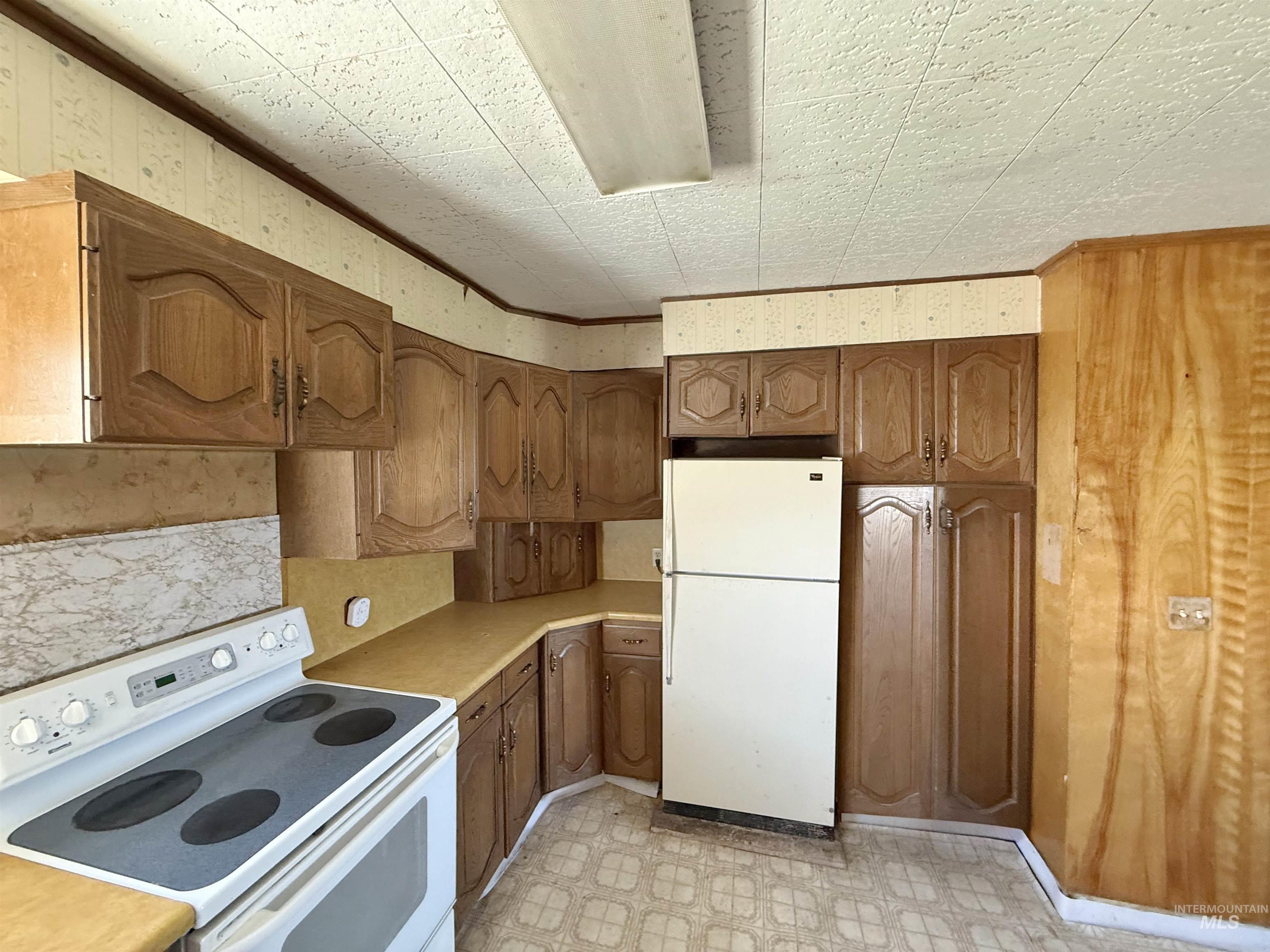 2002 Lund Road, Bancroft, Idaho 83217, 4 Bedrooms, 2.5 Bathrooms, Residential For Sale, Price $264,900,MLS 98995650
