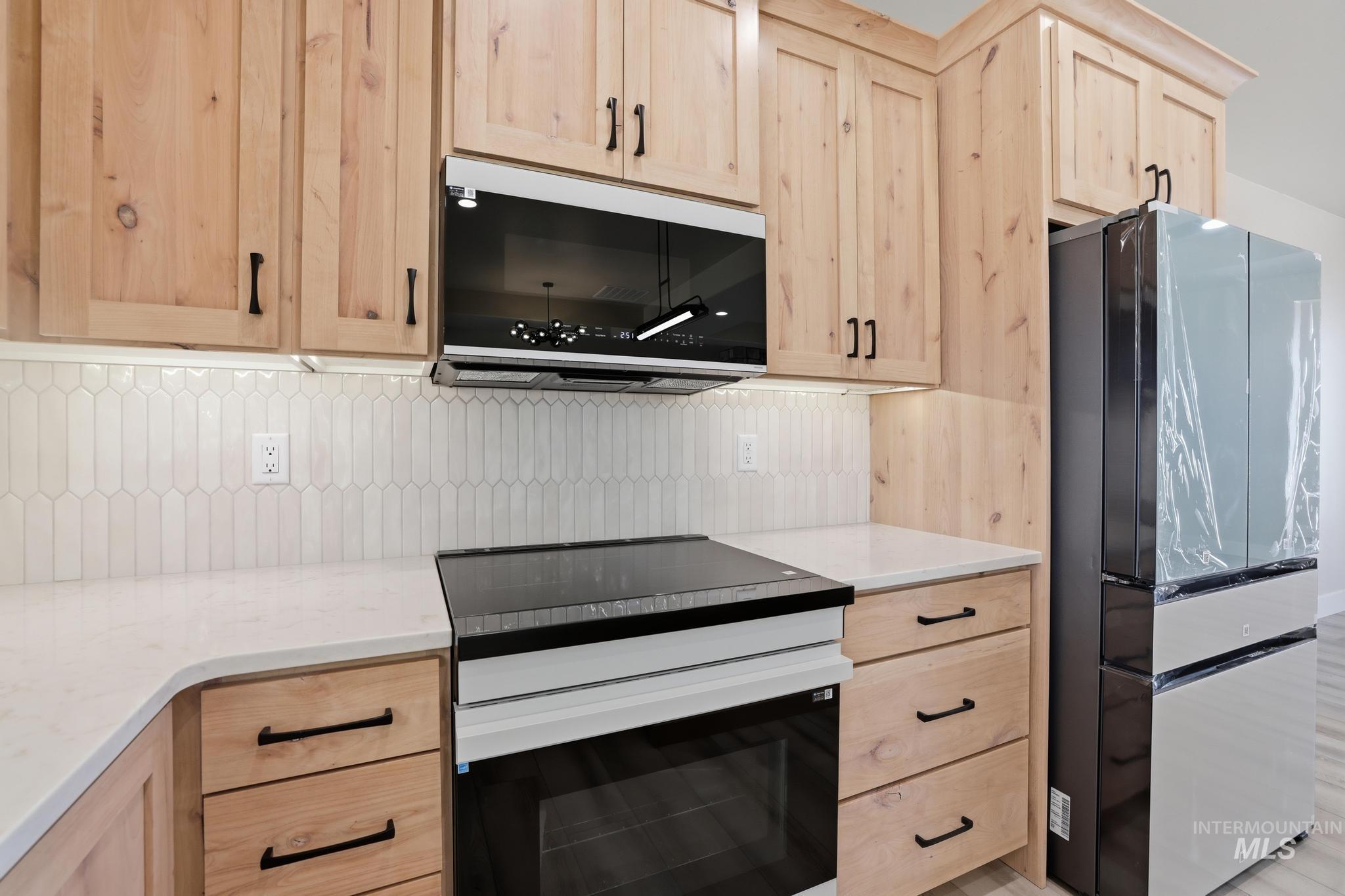 2511 E 3730 N, Twin Falls, Idaho 83301, 4 Bedrooms, 2.5 Bathrooms, Residential For Sale, Price $837,500,MLS 98995659