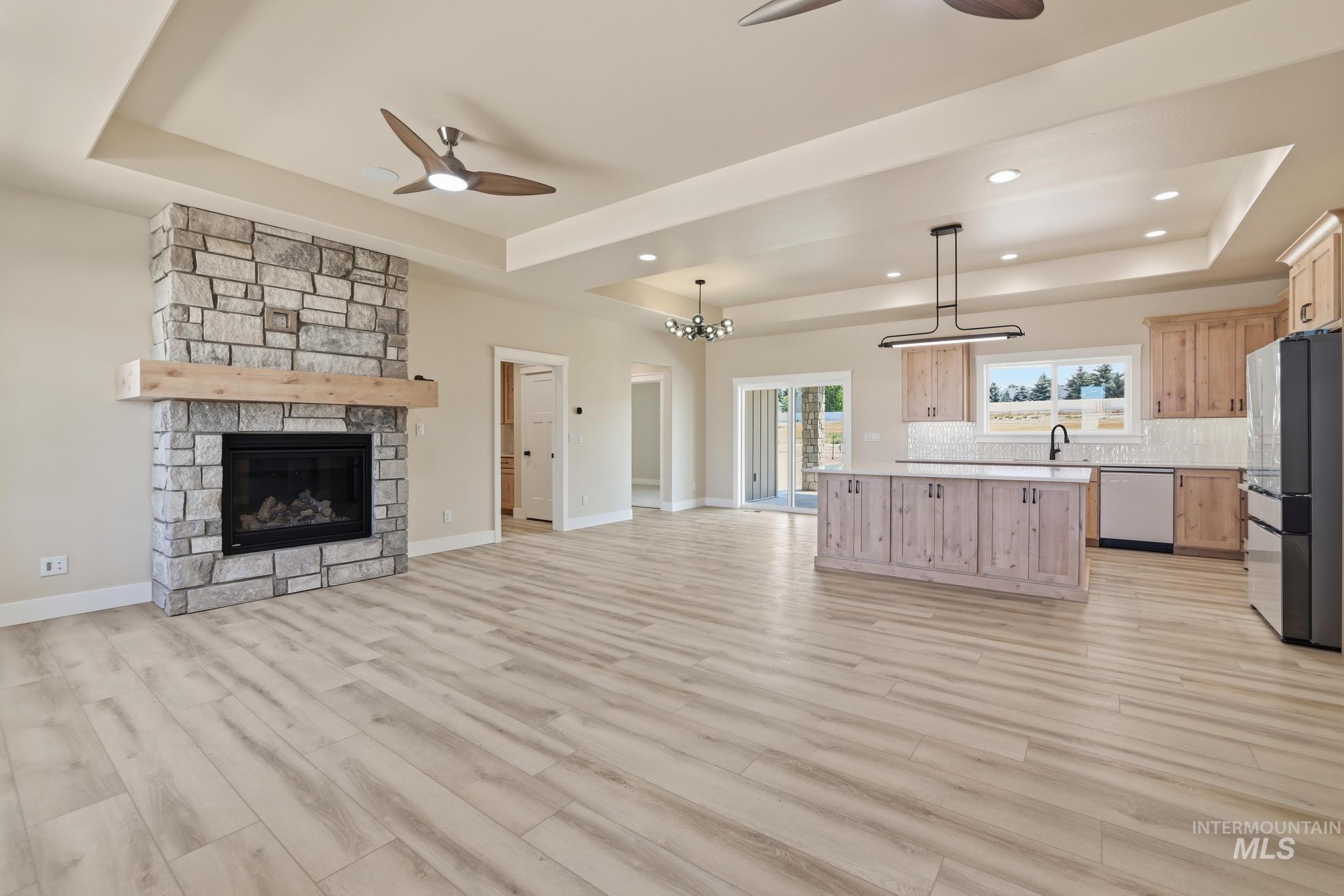 2511 E 3730 N, Twin Falls, Idaho 83301, 4 Bedrooms, 2.5 Bathrooms, Residential For Sale, Price $837,500,MLS 98995659