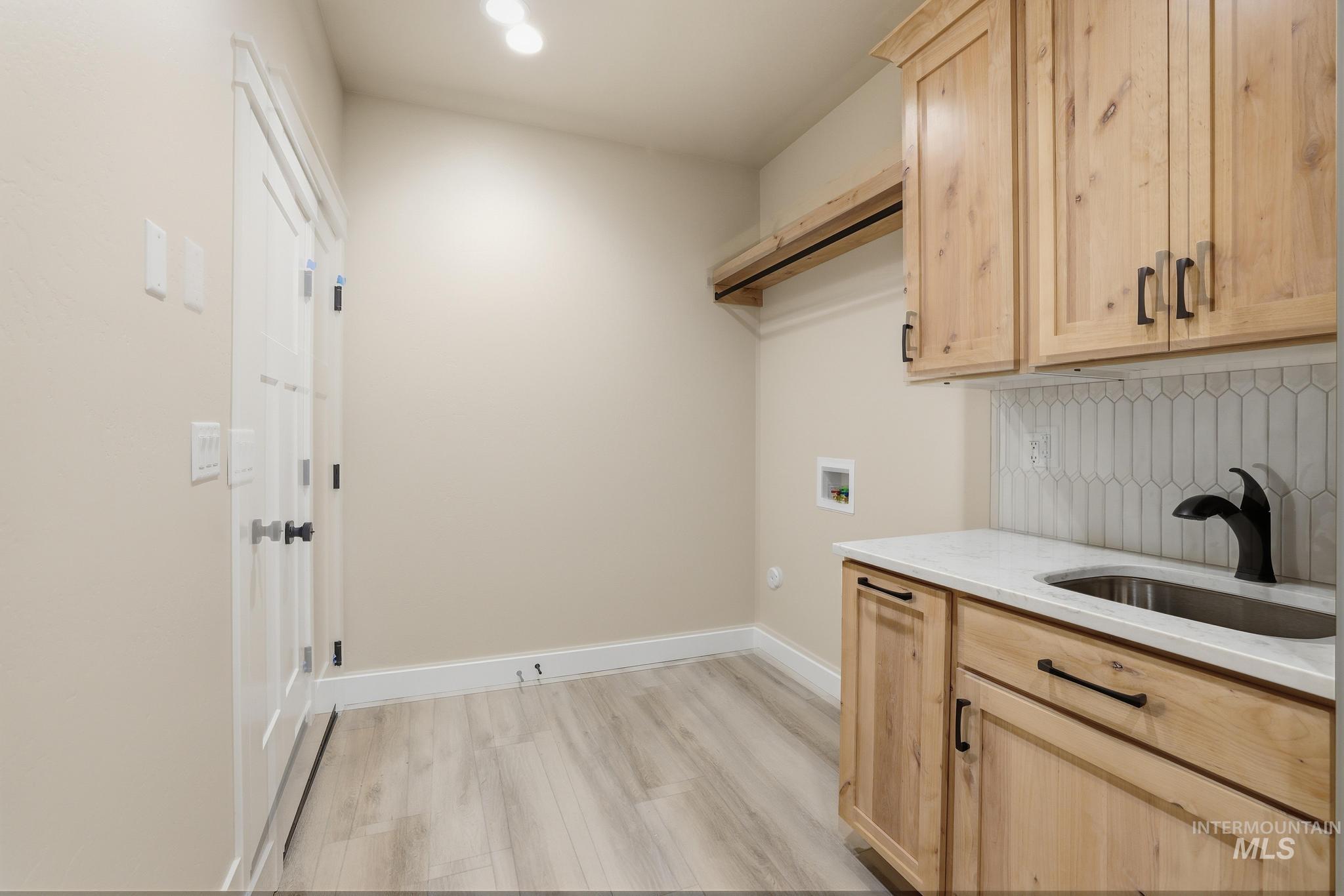 2511 E 3730 N, Twin Falls, Idaho 83301, 4 Bedrooms, 2.5 Bathrooms, Residential For Sale, Price $837,500,MLS 98995659