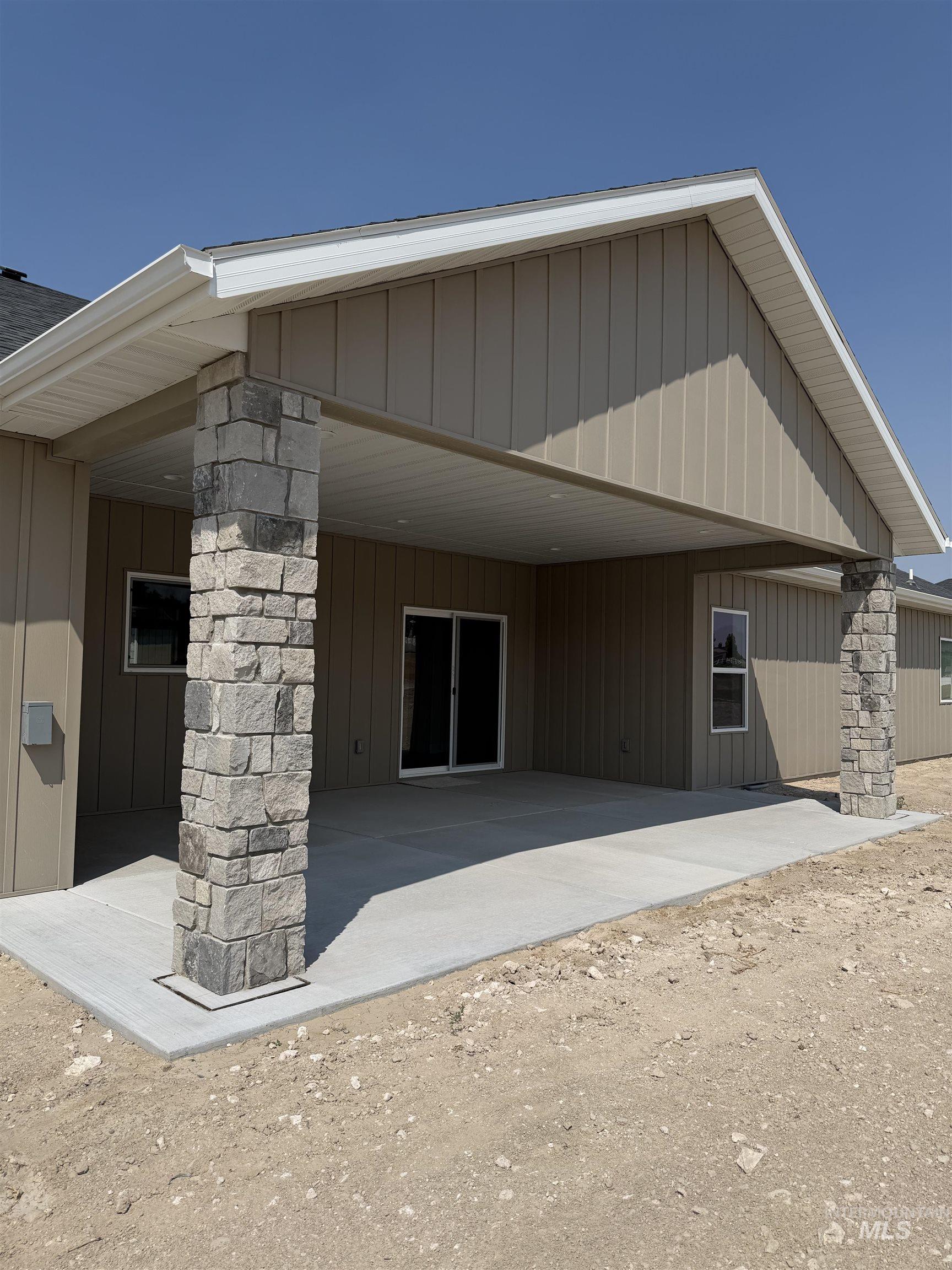 2511 E 3730 N, Twin Falls, Idaho 83301, 4 Bedrooms, 2.5 Bathrooms, Residential For Sale, Price $837,500,MLS 98995659