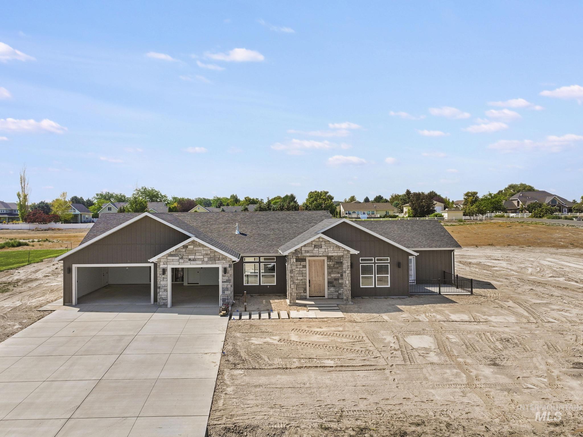 2511 E 3730 N, Twin Falls, Idaho 83301, 4 Bedrooms, 2.5 Bathrooms, Residential For Sale, Price $837,500,MLS 98995659