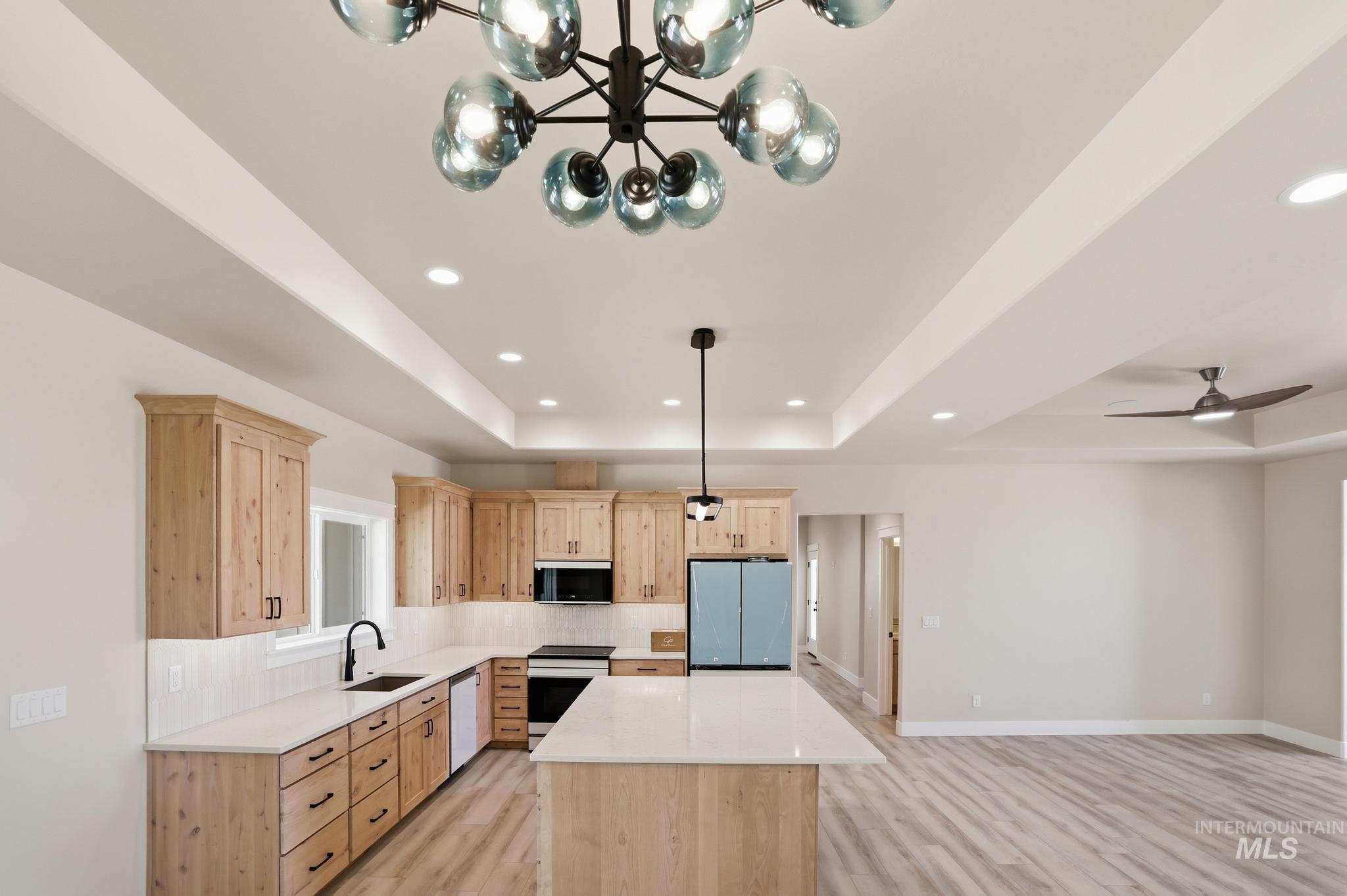 2511 E 3730 N, Twin Falls, Idaho 83301, 4 Bedrooms, 2.5 Bathrooms, Residential For Sale, Price $837,500,MLS 98995659