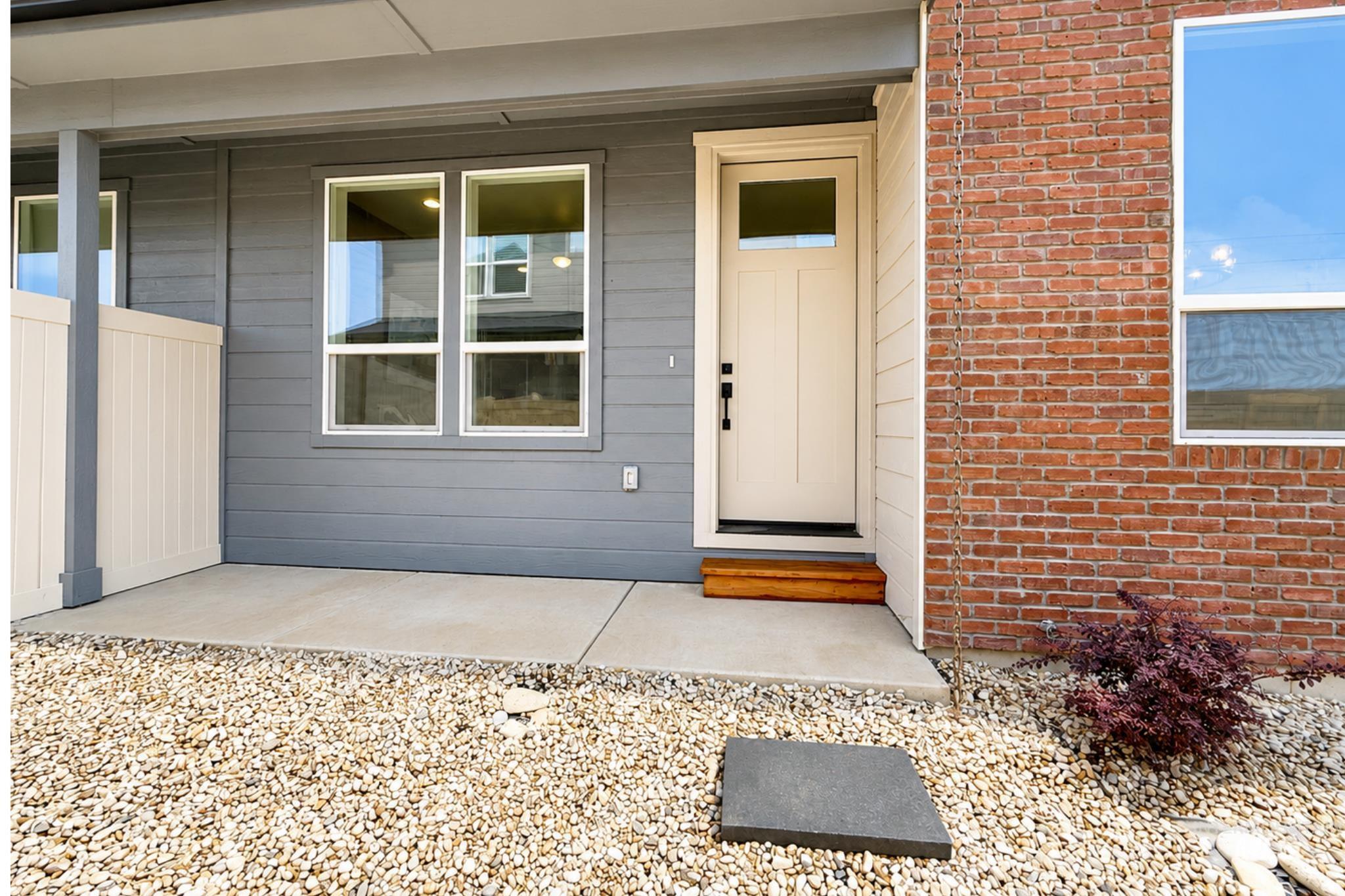 2903 Bandit Lane, Caldwell, Idaho 83605, 3 Bedrooms, 2.5 Bathrooms, Residential For Sale, Price $355,000,MLS 98995664