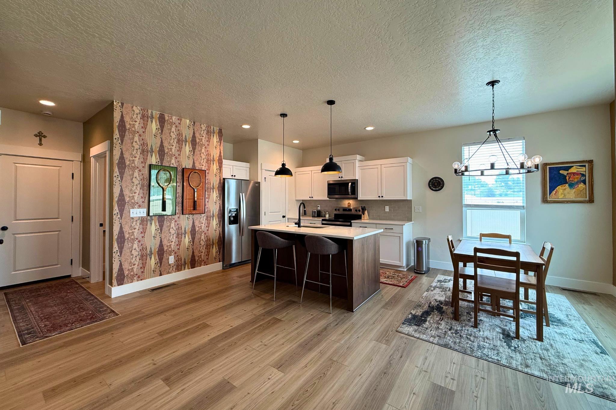 2903 Bandit Lane, Caldwell, Idaho 83605, 3 Bedrooms, 2.5 Bathrooms, Residential For Sale, Price $355,000,MLS 98995664