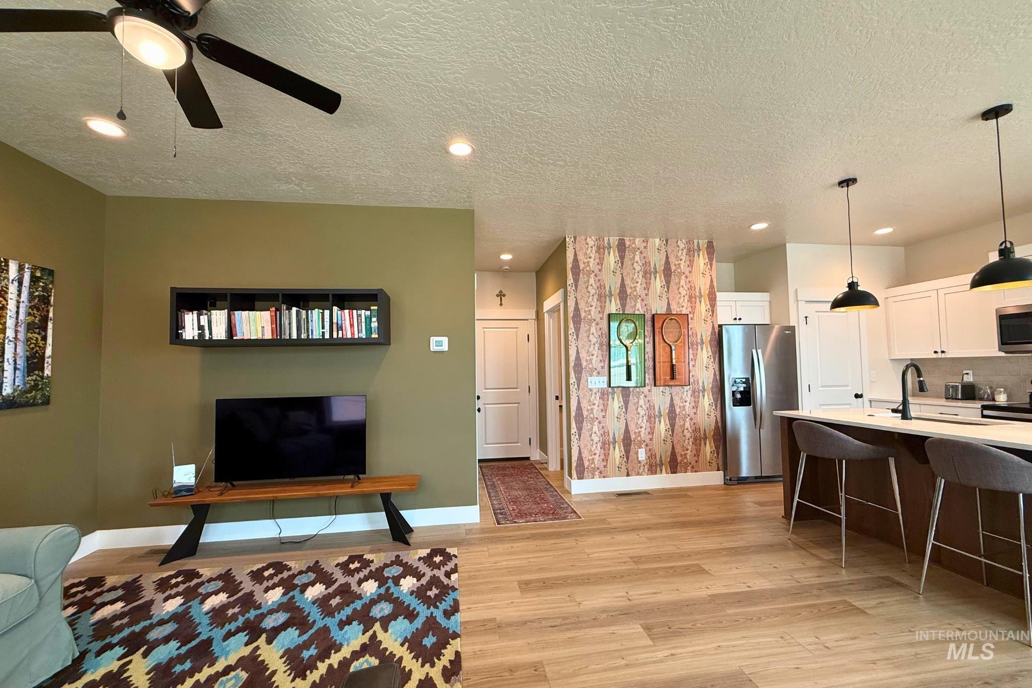 2903 Bandit Lane, Caldwell, Idaho 83605, 3 Bedrooms, 2.5 Bathrooms, Residential For Sale, Price $355,000,MLS 98995664