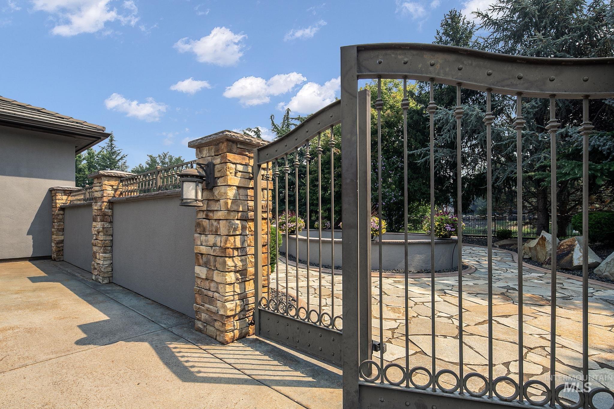 10466 W Sultana Lane, Eagle, Idaho 83616, 6 Bedrooms, 3.5 Bathrooms, Residential For Sale, Price $2,277,500,MLS 98995666