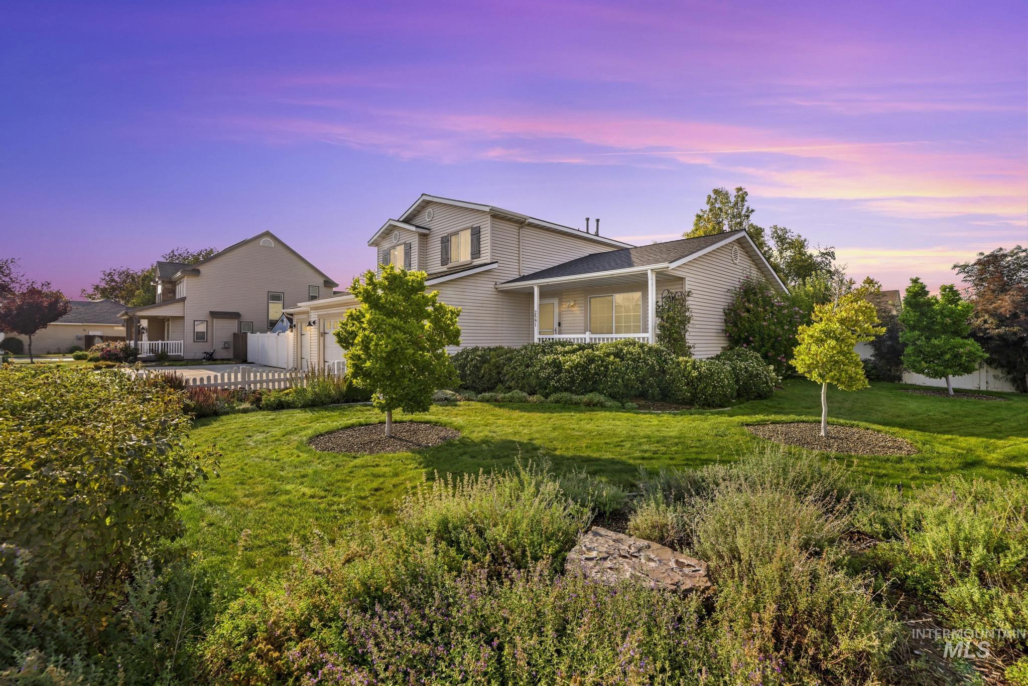 2591 Carriage Way, Twin Falls, Idaho 83301, 4 Bedrooms, 3.5 Bathrooms, Residential For Sale, Price $499,000, 98995669