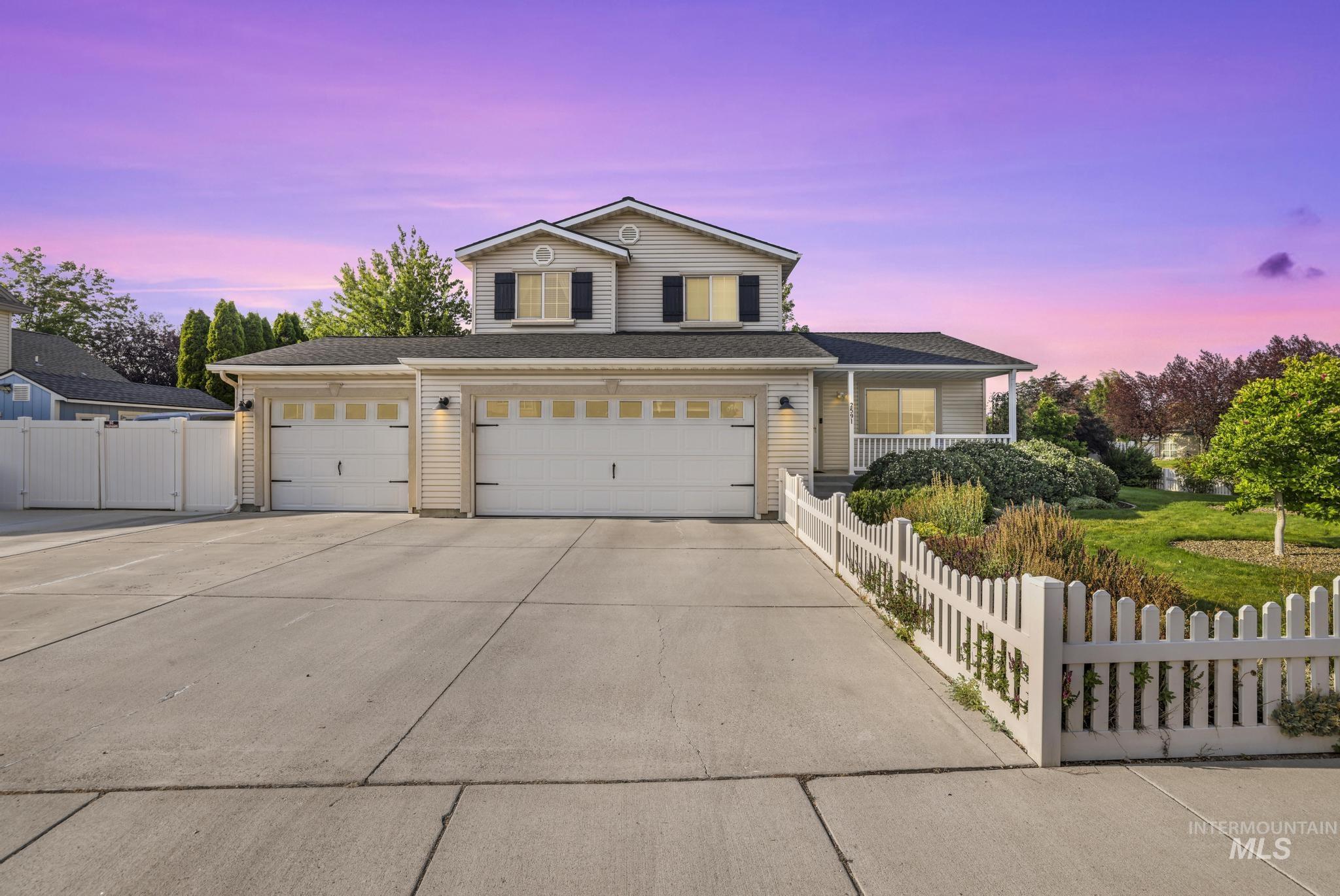 2591 Carriage Way, Twin Falls, Idaho 83301, 4 Bedrooms, 3.5 Bathrooms, Residential For Sale, Price $499,000, 98995669