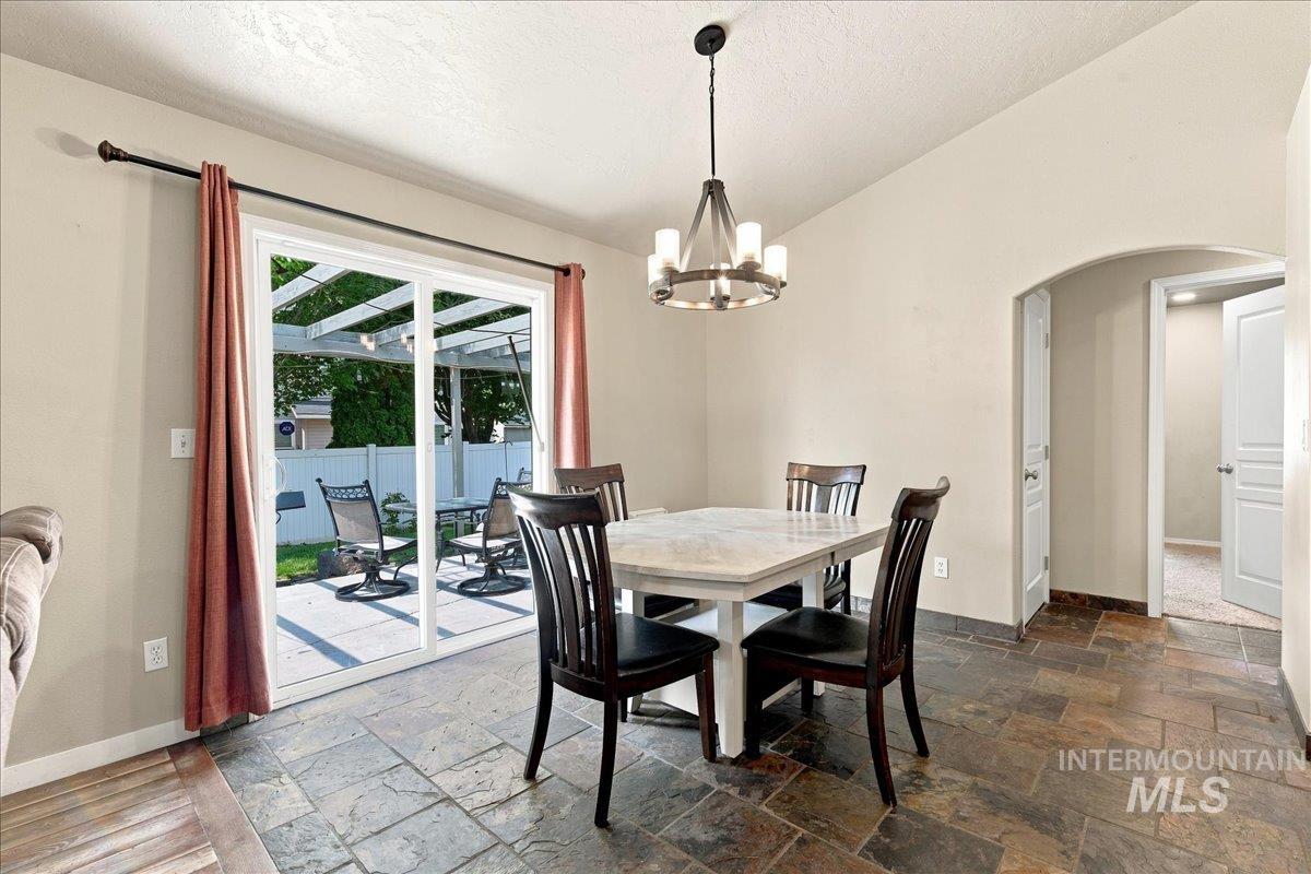 2127 N Maroon Ave, Kuna, Idaho 83634, 4 Bedrooms, 3 Bathrooms, Residential For Sale, Price $470,000,MLS 98995702
