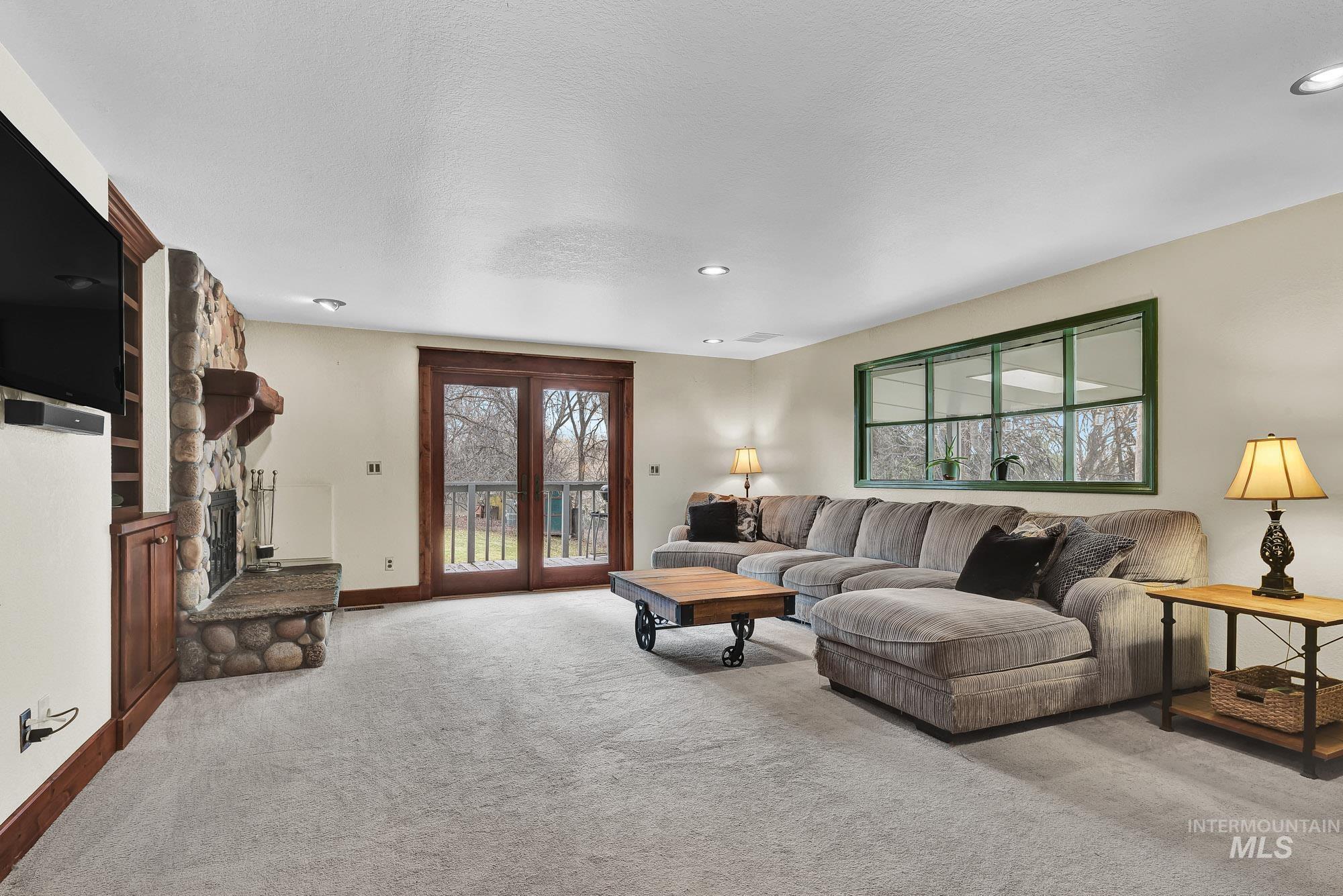 457 E Beacon Light Rd, Eagle, Idaho 83616, 4 Bedrooms, 2.5 Bathrooms, Residential For Sale, Price $824,999,MLS 98995710