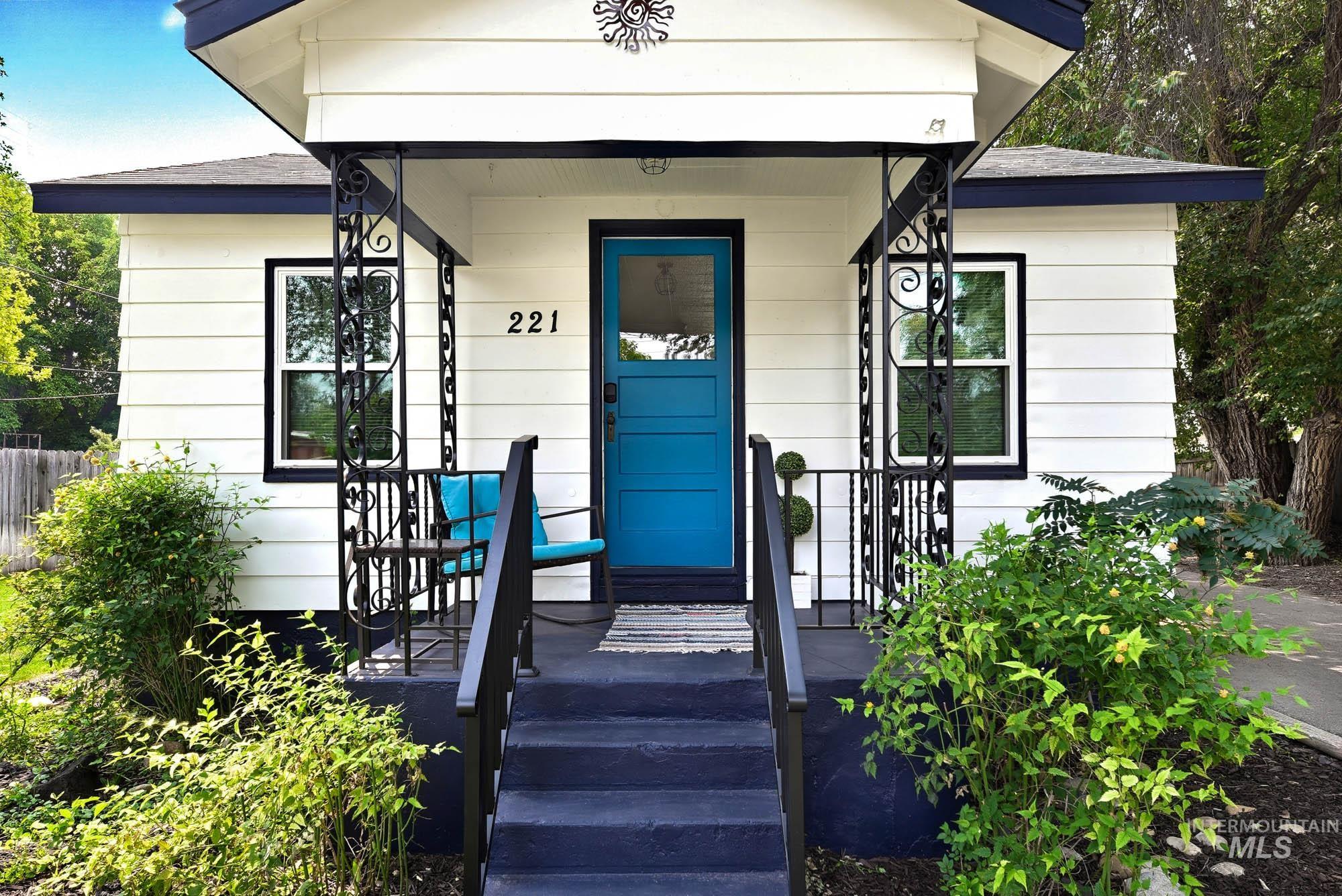 221 Hudson Avenue, Nampa, Idaho 83651, 2 Bedrooms, 1 Bathroom, Residential For Sale, Price $350,000,MLS 98995711