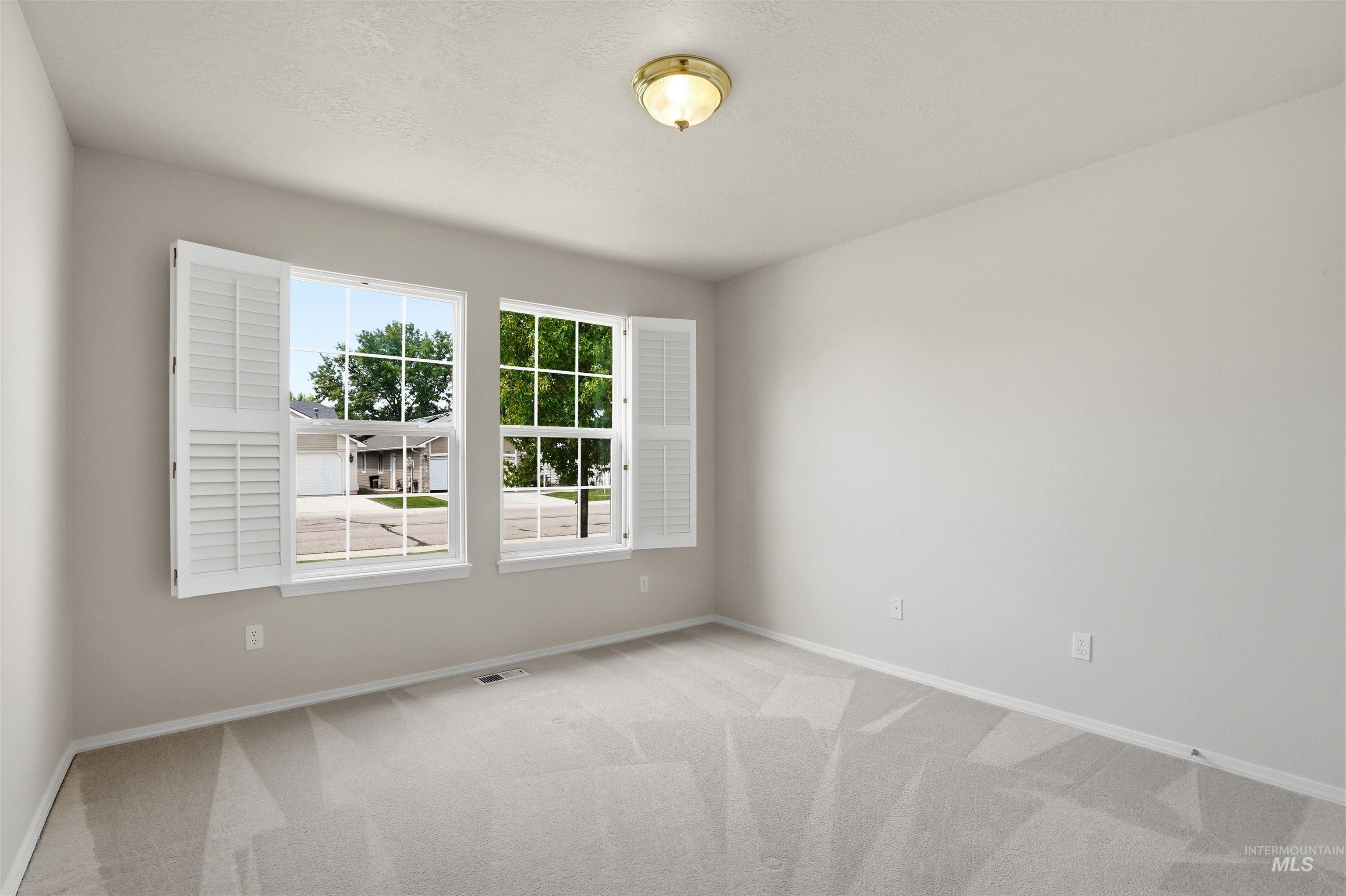 1884 N Buena Vista Ave., Meridian, Idaho 83646, 2 Bedrooms, 2 Bathrooms, Residential For Sale, Price $370,000,MLS 98995723