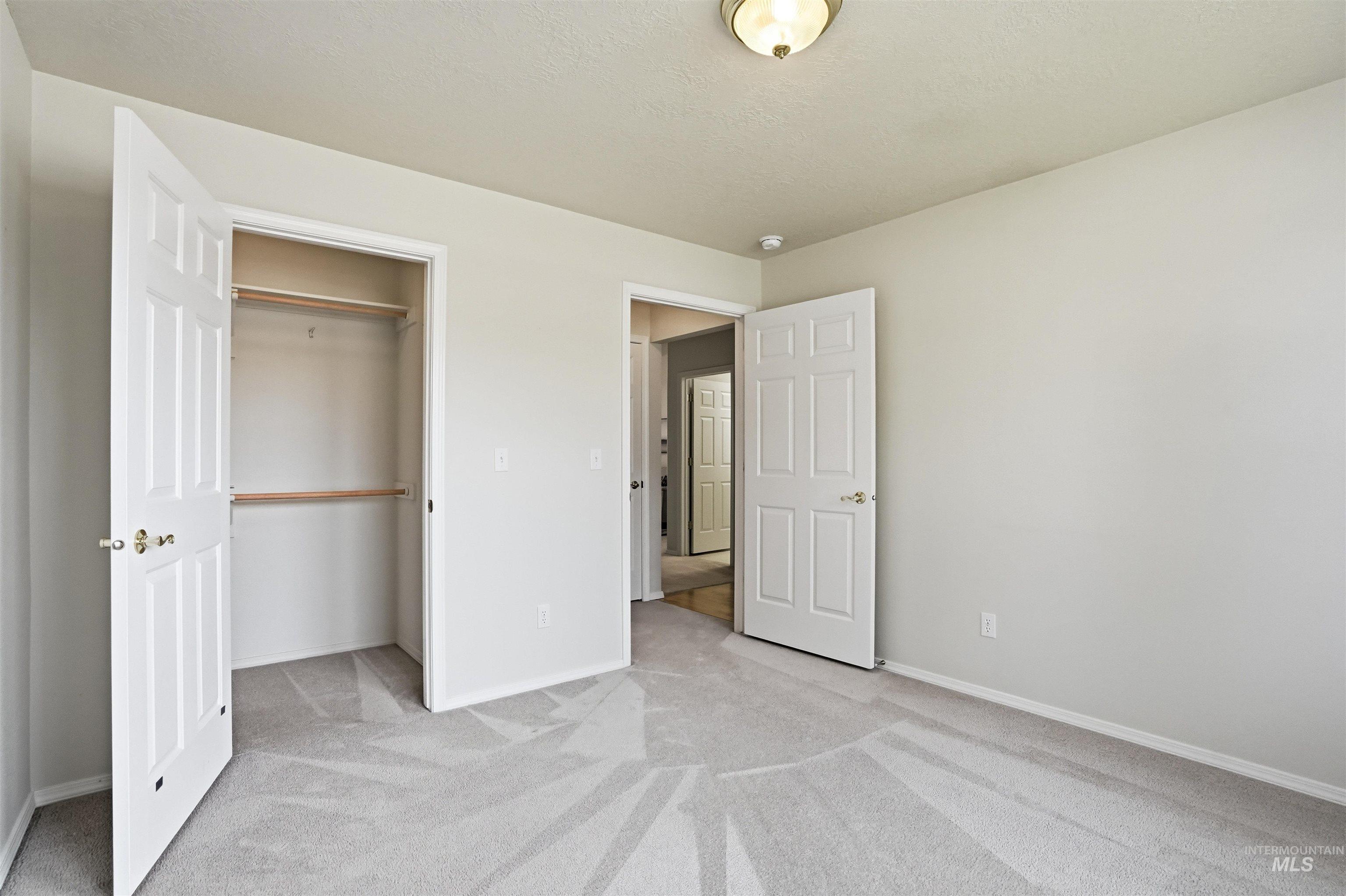 1884 N Buena Vista Ave., Meridian, Idaho 83646, 2 Bedrooms, 2 Bathrooms, Residential For Sale, Price $370,000,MLS 98995723