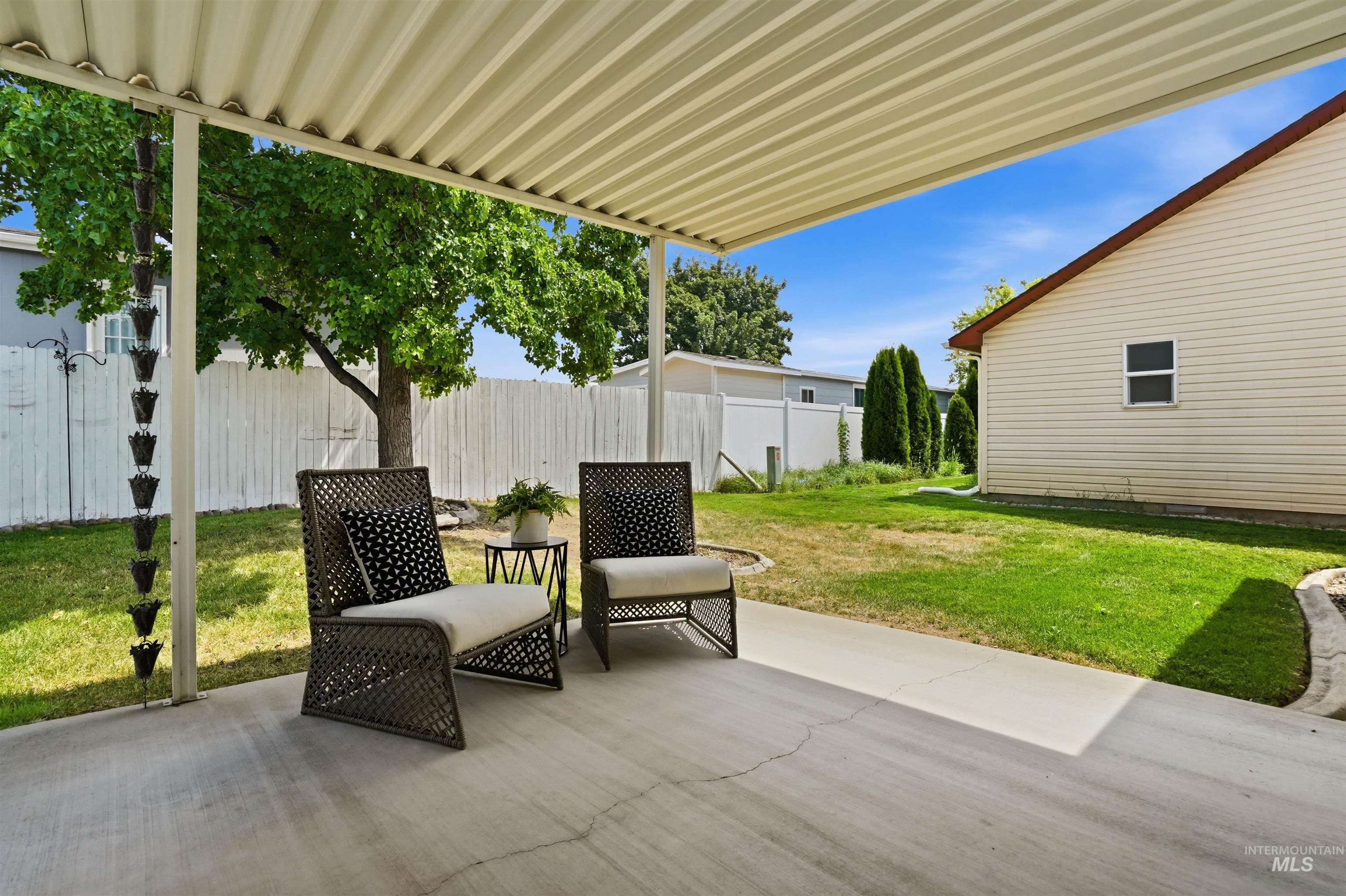 1884 N Buena Vista Ave., Meridian, Idaho 83646, 2 Bedrooms, 2 Bathrooms, Residential For Sale, Price $370,000,MLS 98995723