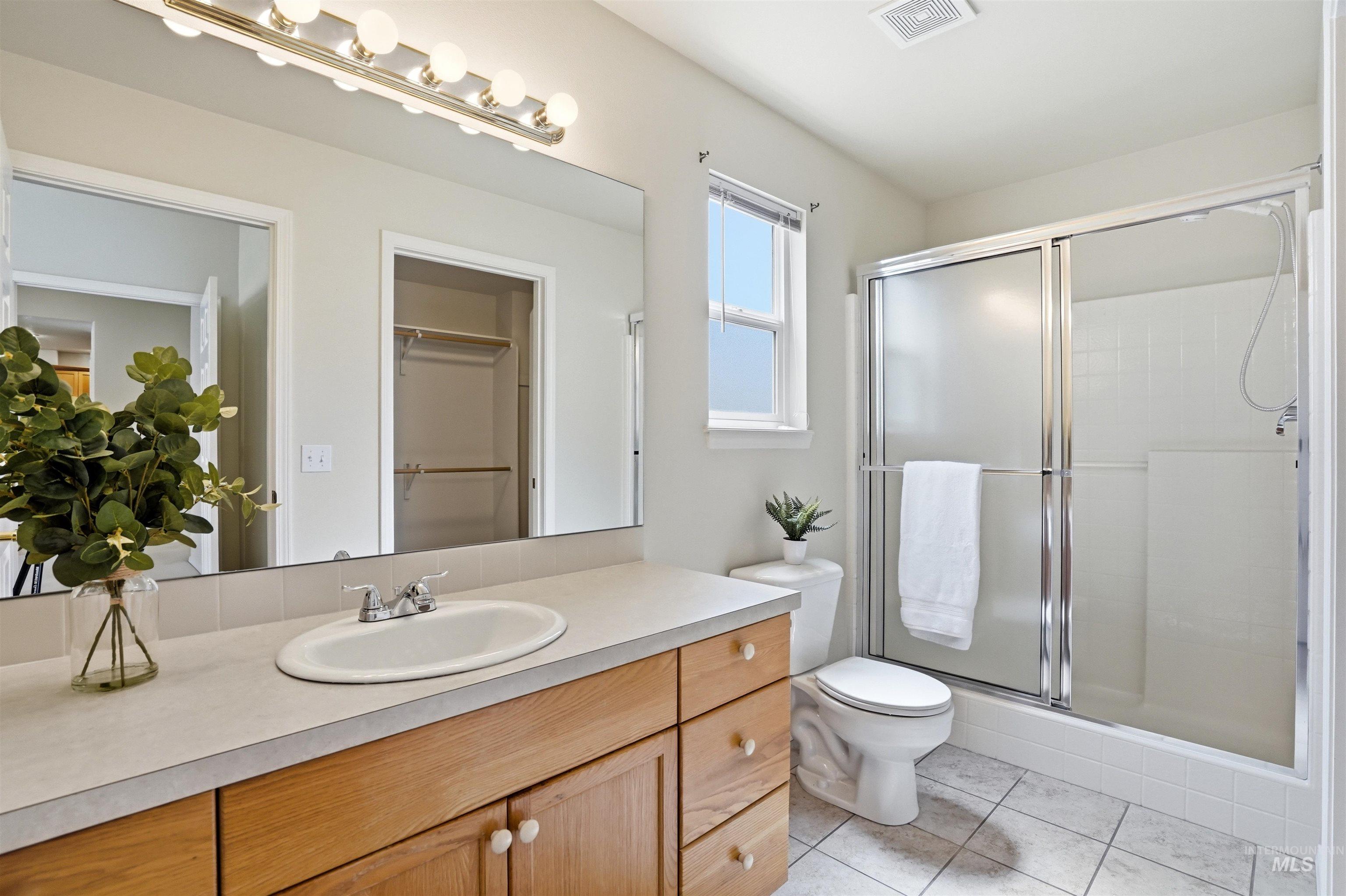 1884 N Buena Vista Ave., Meridian, Idaho 83646, 2 Bedrooms, 2 Bathrooms, Residential For Sale, Price $370,000,MLS 98995723