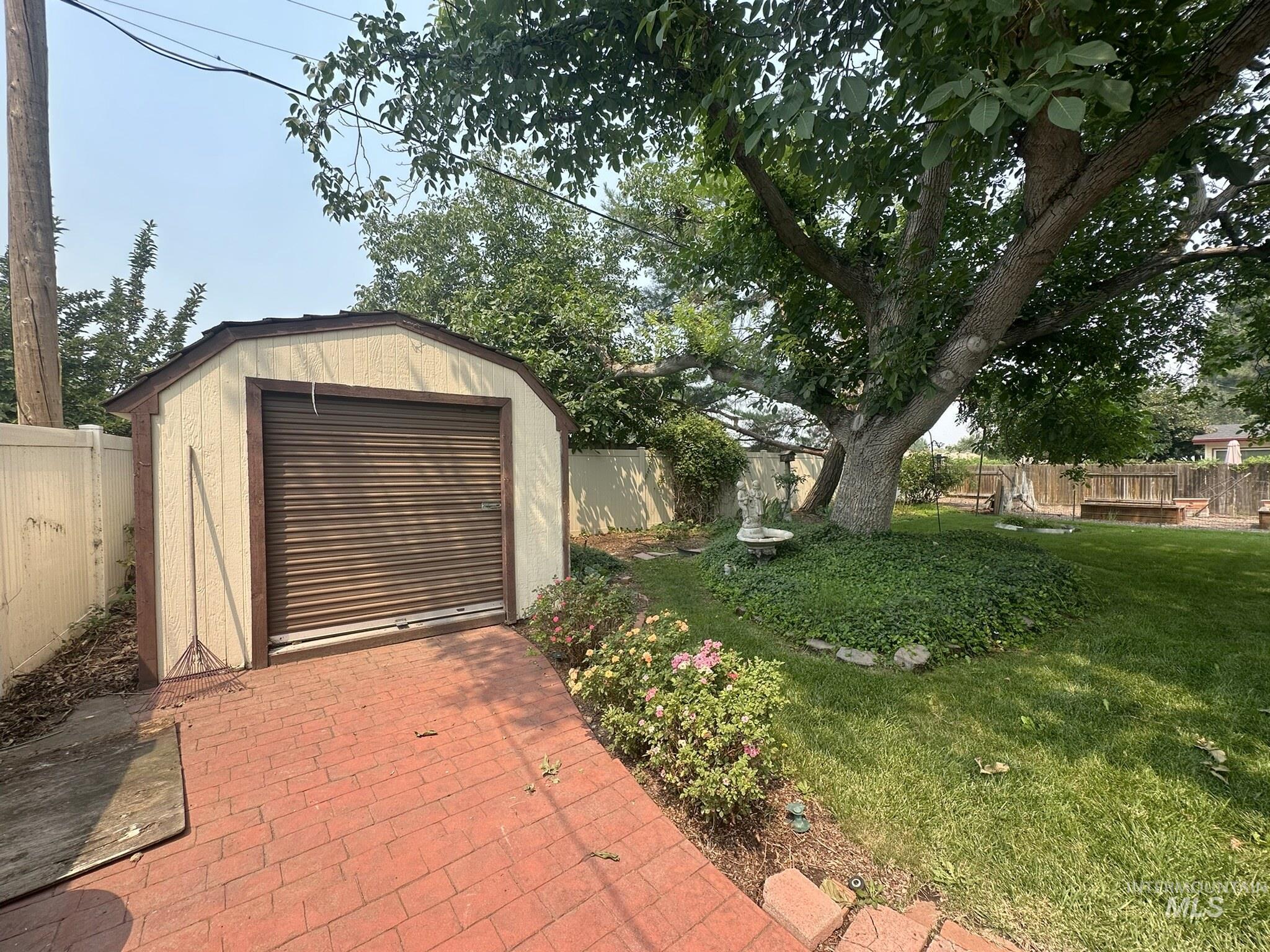 4821 N Parkwood, Boise, Idaho 83704, 3 Bedrooms, 2.5 Bathrooms, Residential For Sale, Price $429,900,MLS 98995724