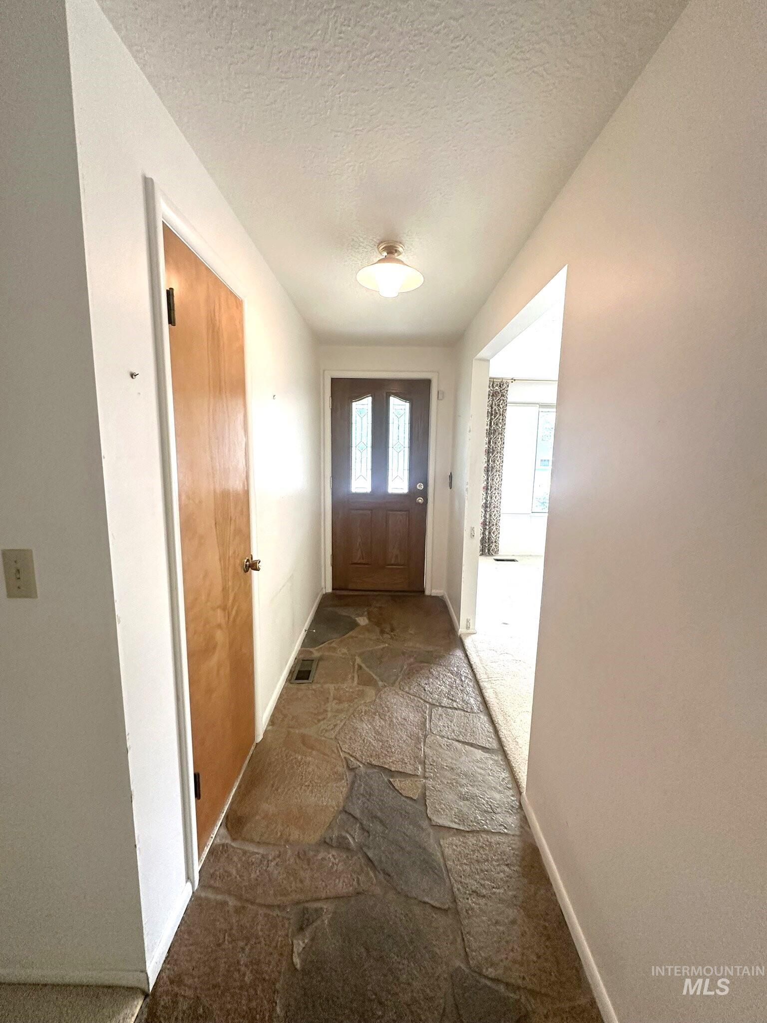 4821 N Parkwood, Boise, Idaho 83704, 3 Bedrooms, 2.5 Bathrooms, Residential For Sale, Price $429,900,MLS 98995724