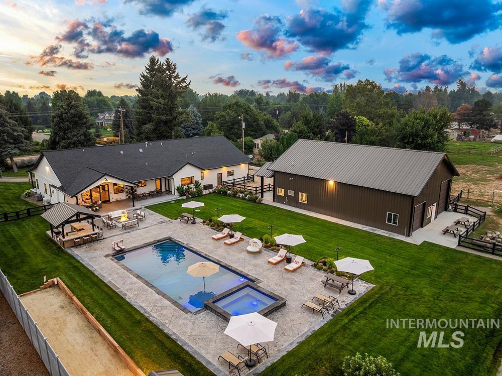 1726 N Ballantyne Ln, Eagle, Idaho 83616, 4 Bedrooms, 5 Bathrooms, Residential For Sale, Price $2,298,000,MLS 98995726