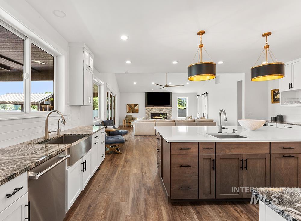 1726 N Ballantyne Ln, Eagle, Idaho 83616, 4 Bedrooms, 5 Bathrooms, Residential For Sale, Price $2,298,000,MLS 98995726