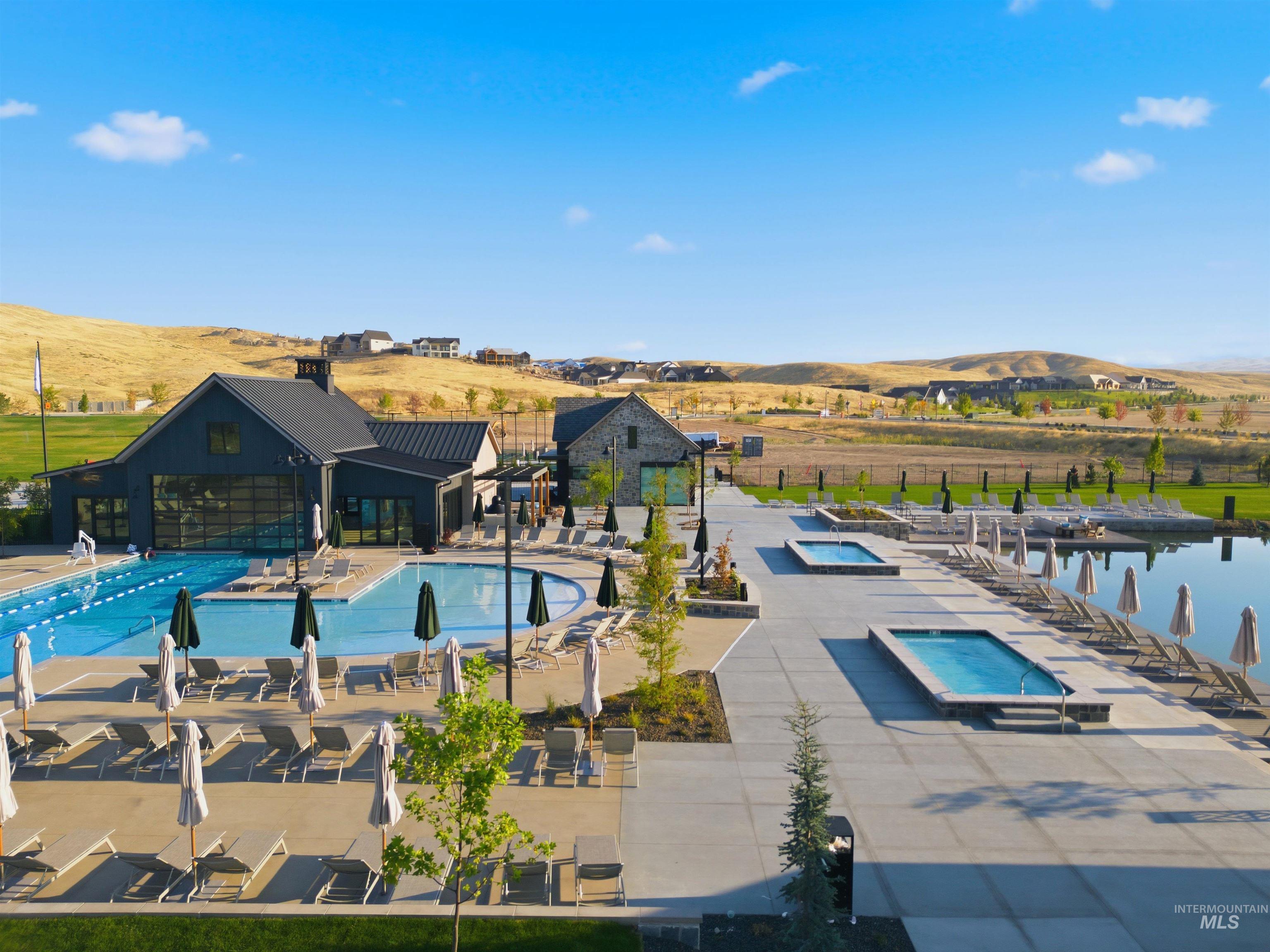 6507 W Carnock Dr., Eagle, Idaho 83616, 4 Bedrooms, 3 Bathrooms, Residential For Sale, Price $799,880,MLS 98995737