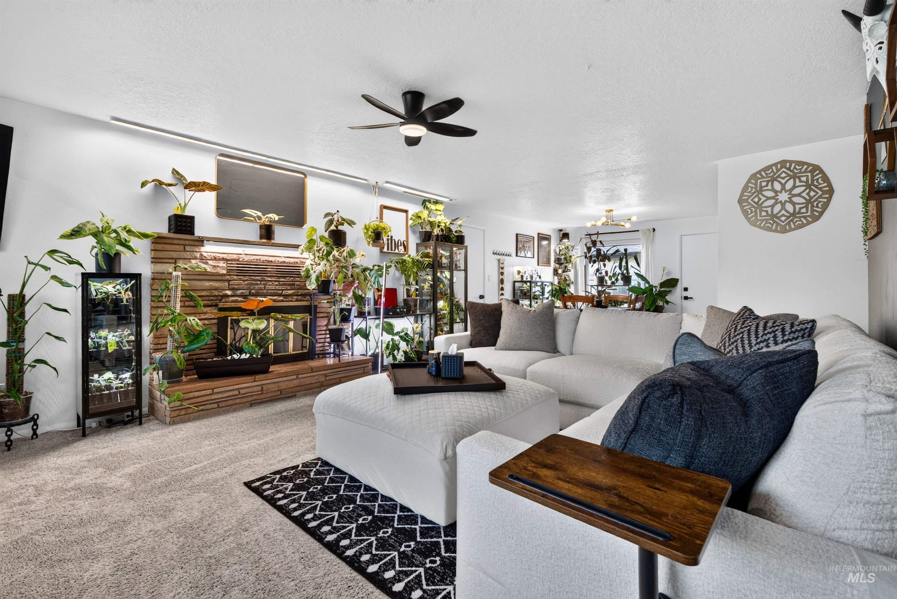7100 W Poplar Street, Boise, Idaho 83704, 3 Bedrooms, 1.5 Bathrooms, Residential For Sale, Price $459,000,MLS 98995747