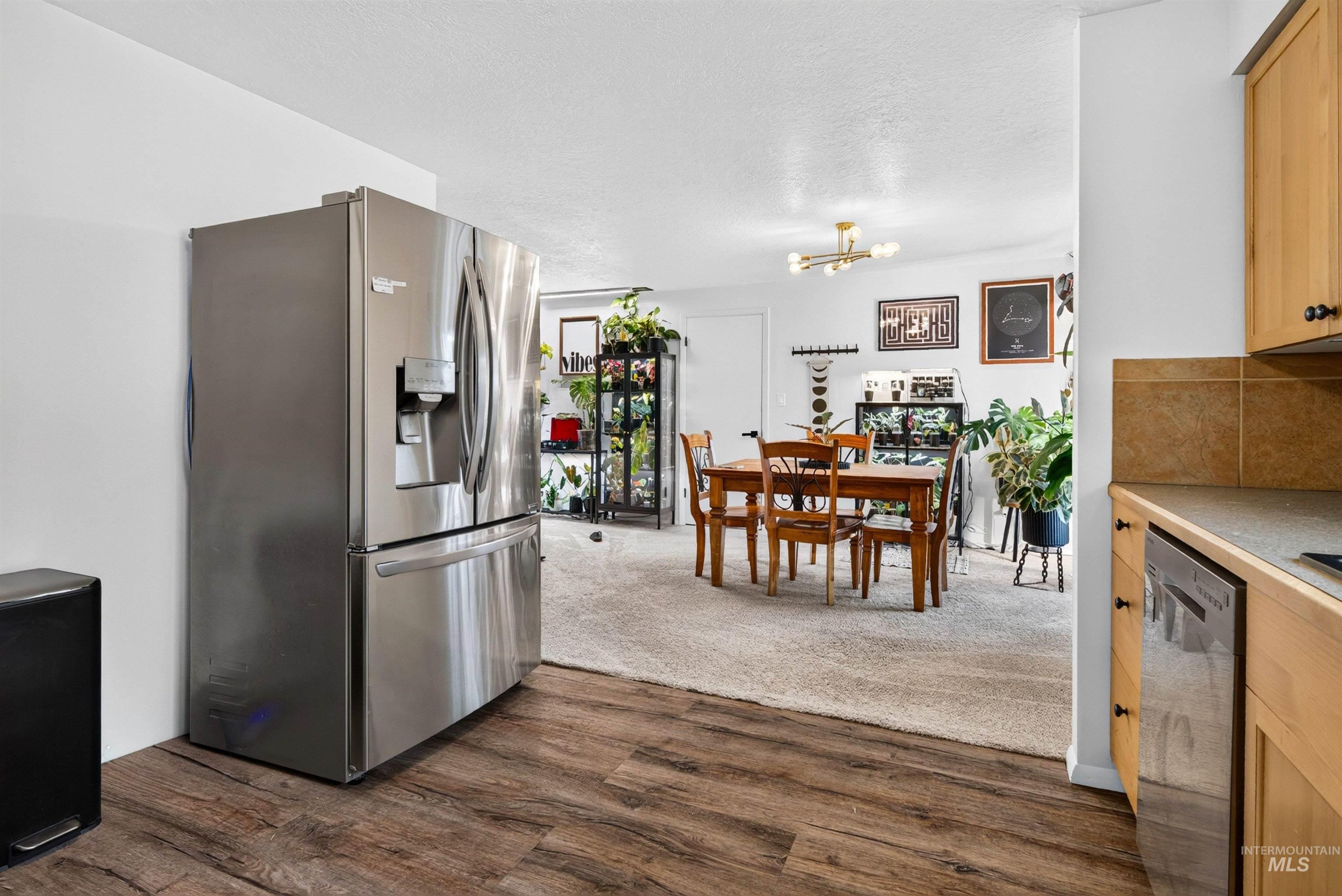 7100 W Poplar Street, Boise, Idaho 83704, 3 Bedrooms, 1.5 Bathrooms, Residential For Sale, Price $459,000,MLS 98995747