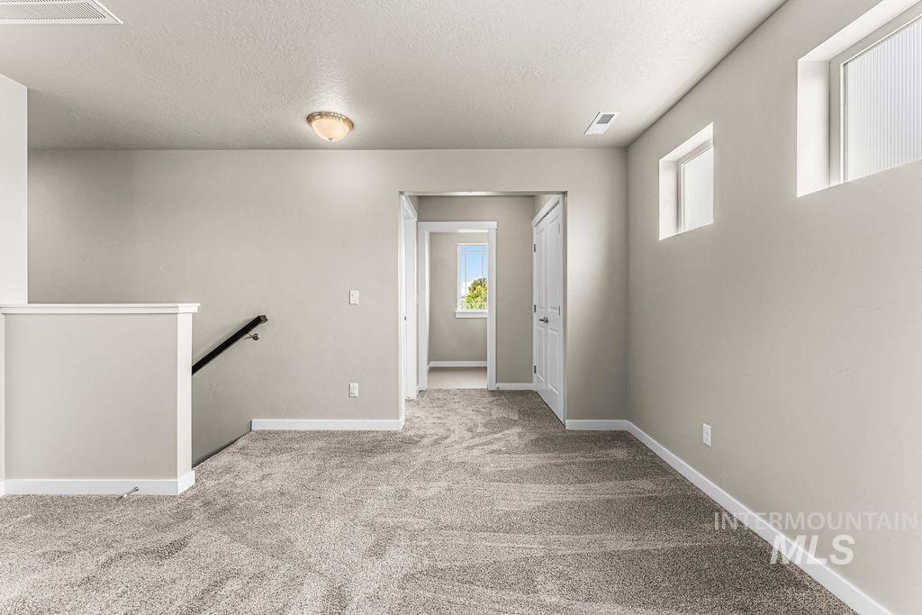 2193 S Hills Ave., Meridian, Idaho 83642, 3 Bedrooms, 2.5 Bathrooms, Residential For Sale, Price $455,000,MLS 98995810