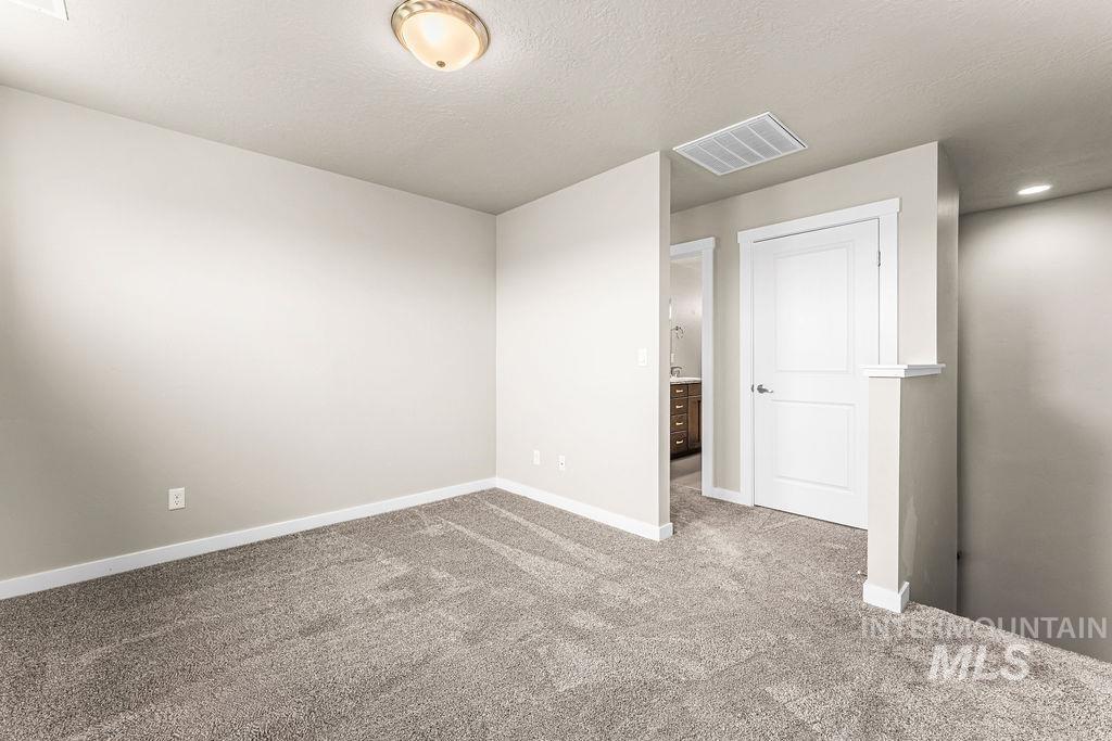 2193 S Hills Ave., Meridian, Idaho 83642, 3 Bedrooms, 2.5 Bathrooms, Residential For Sale, Price $455,000,MLS 98995810