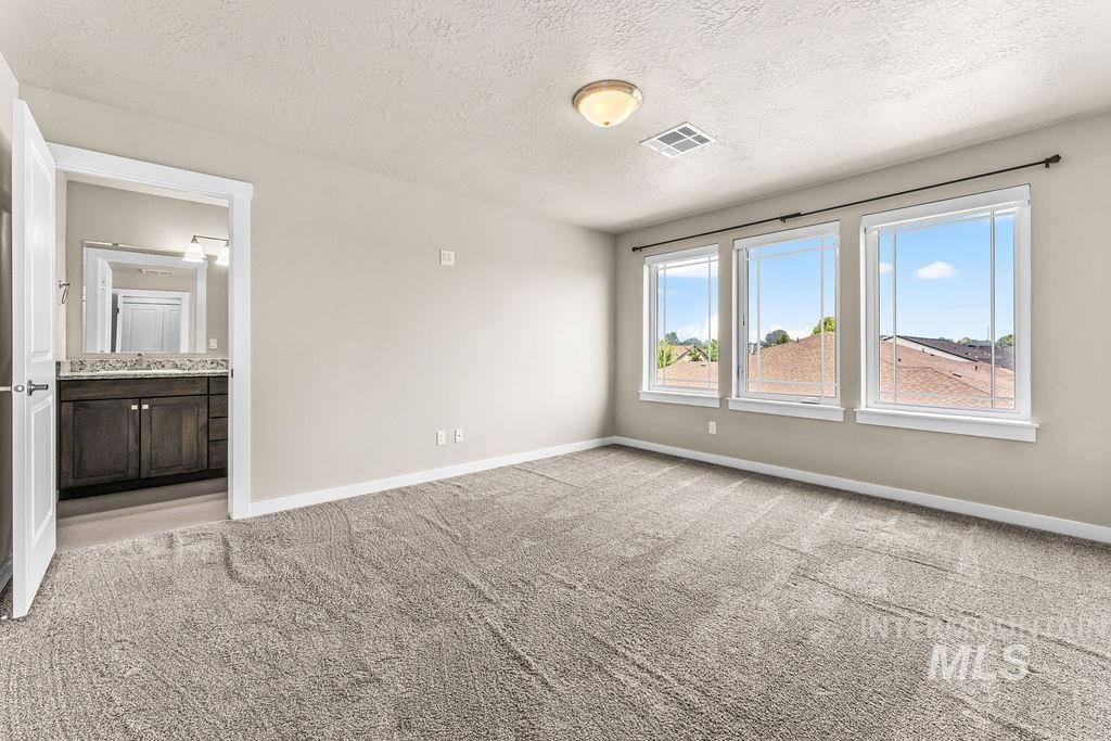 2193 S Hills Ave., Meridian, Idaho 83642, 3 Bedrooms, 2.5 Bathrooms, Residential For Sale, Price $455,000,MLS 98995810