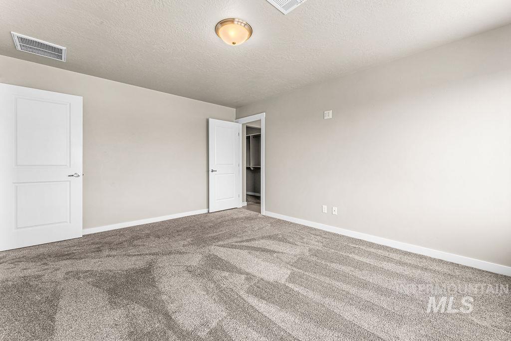 2193 S Hills Ave., Meridian, Idaho 83642, 3 Bedrooms, 2.5 Bathrooms, Residential For Sale, Price $455,000,MLS 98995810