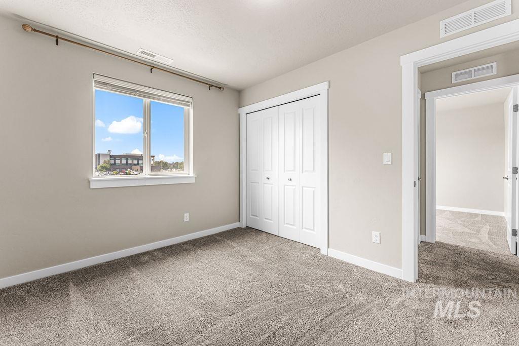 2193 S Hills Ave., Meridian, Idaho 83642, 3 Bedrooms, 2.5 Bathrooms, Residential For Sale, Price $455,000,MLS 98995810
