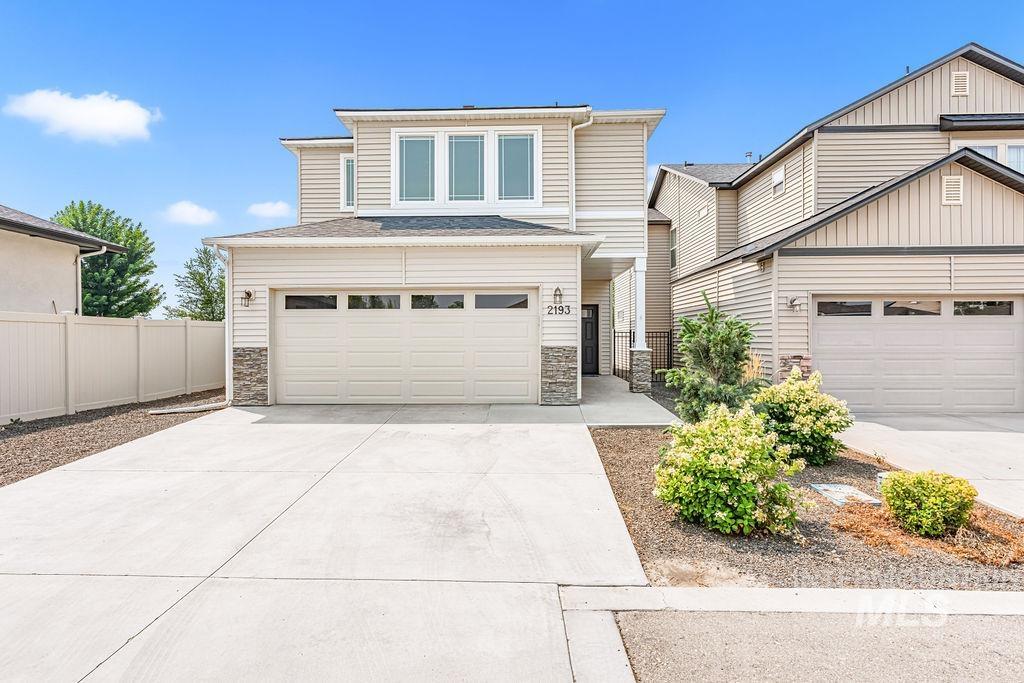 2193 S Hills Ave., Meridian, Idaho 83642, 3 Bedrooms, 2.5 Bathrooms, Residential For Sale, Price $455,000,MLS 98995810