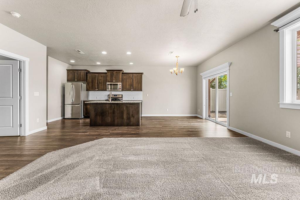 2193 S Hills Ave., Meridian, Idaho 83642, 3 Bedrooms, 2.5 Bathrooms, Residential For Sale, Price $455,000,MLS 98995810